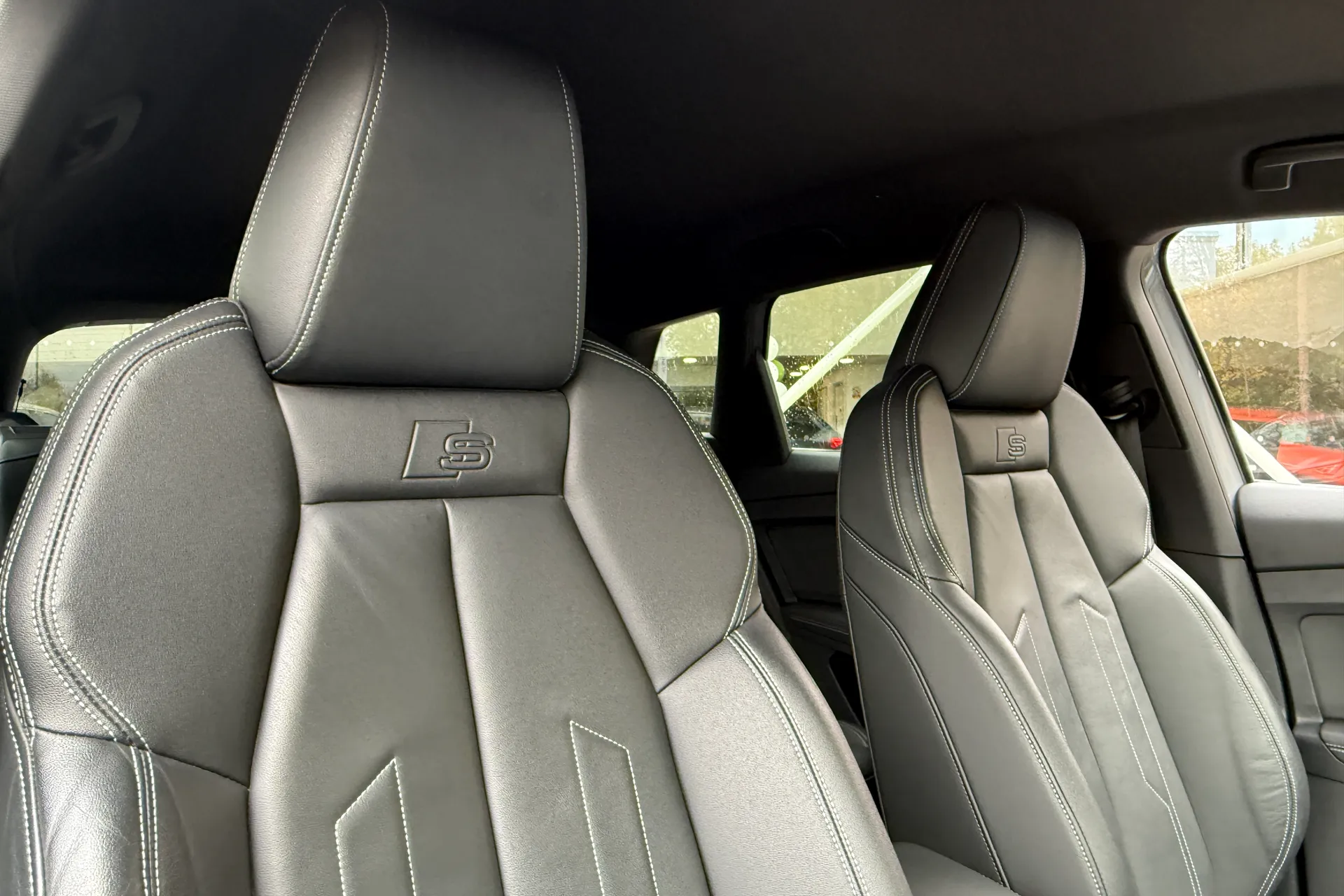 Audi Q4 thumbnail image number 48