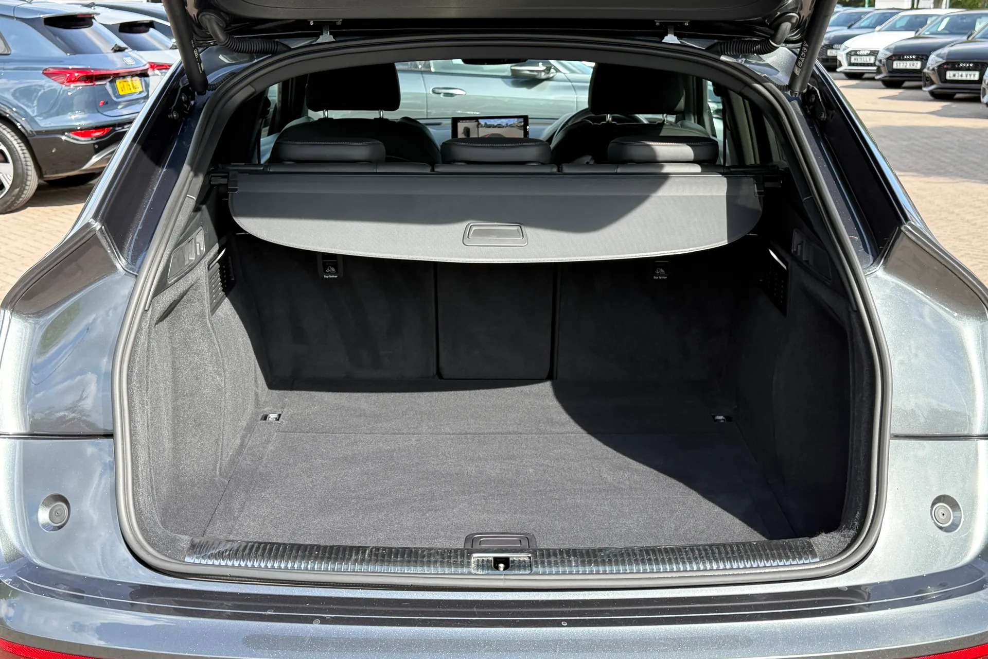 Audi Q5 thumbnail image number 37