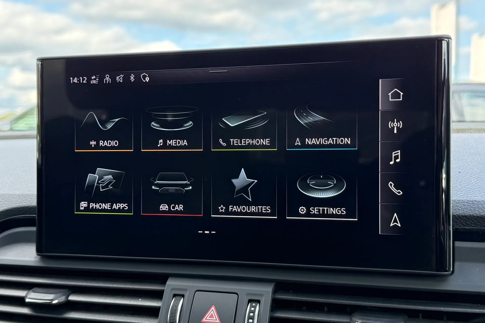 Audi Q5 thumbnail image number 16