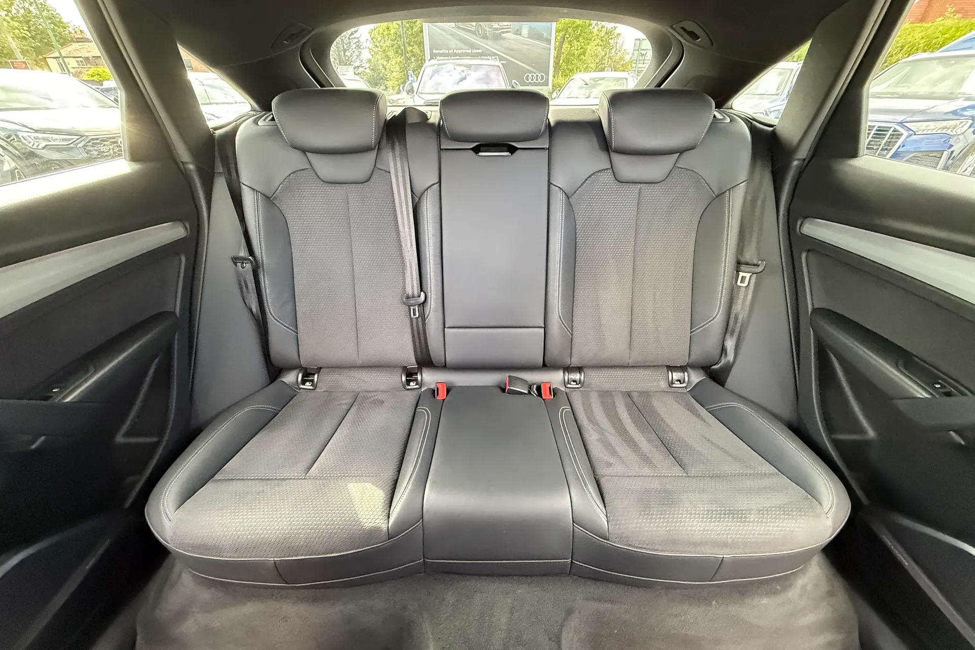 Audi Q5 thumbnail image number 39