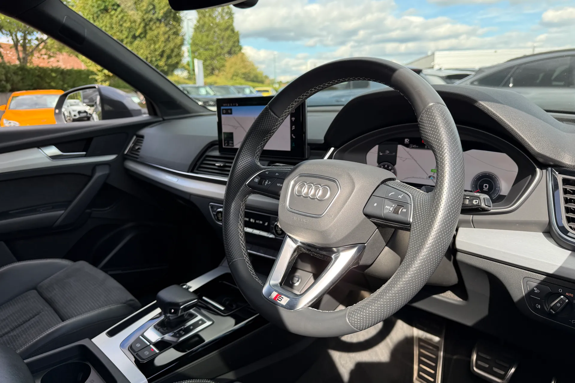 Audi Q5 thumbnail image number 30