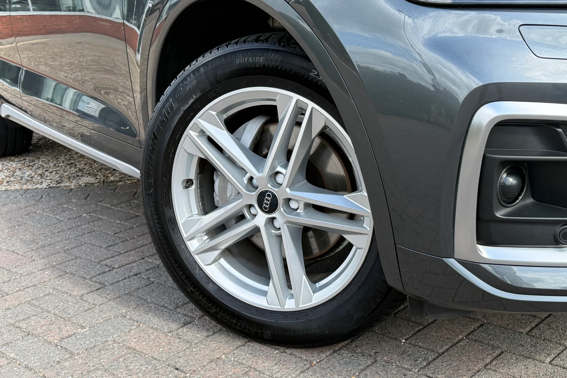 Audi Q5 thumbnail image number 7