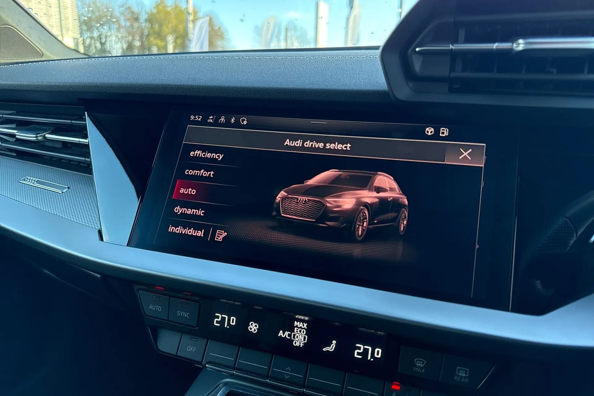 Audi A3 thumbnail image number 32