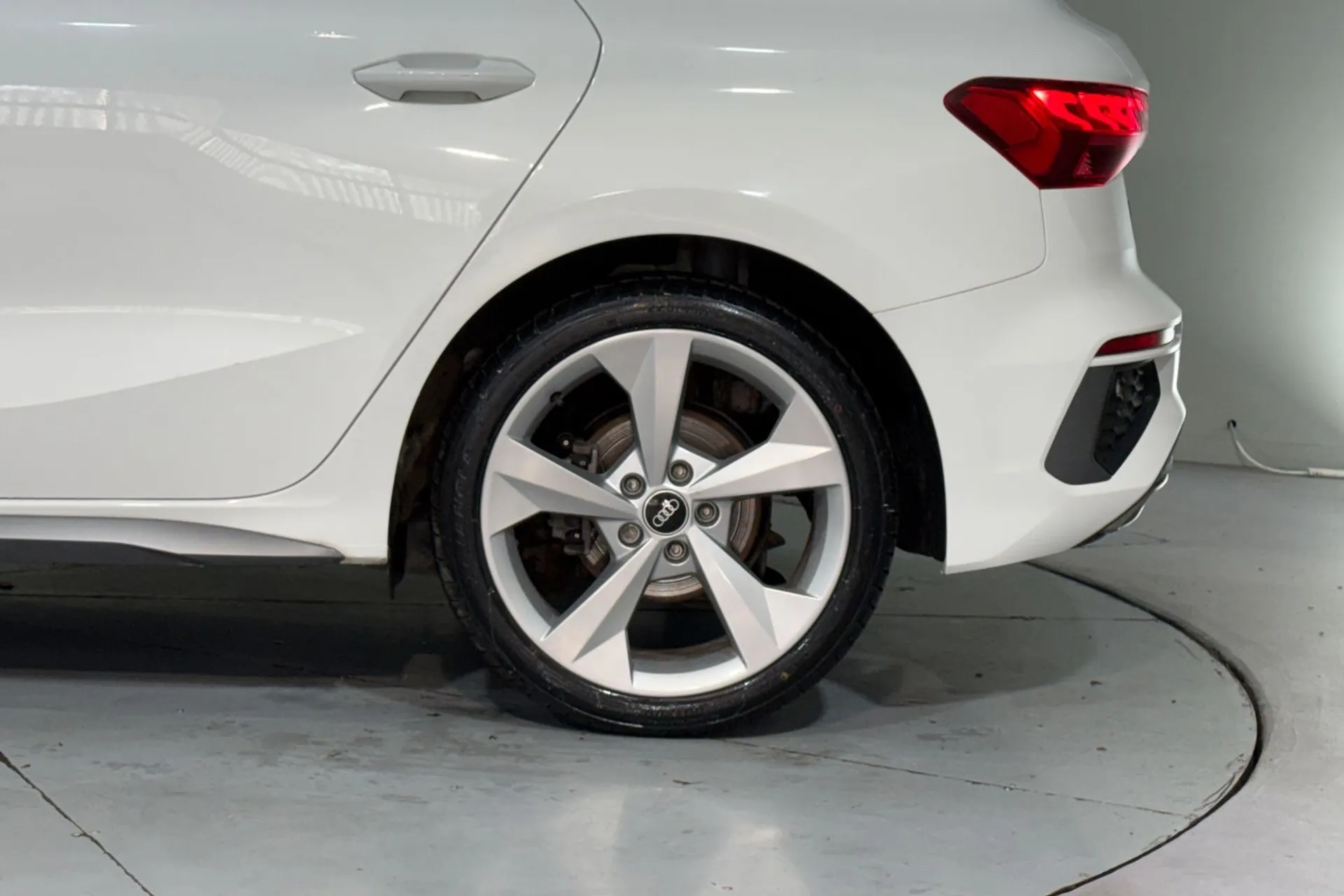 Audi A3 thumbnail image number 12