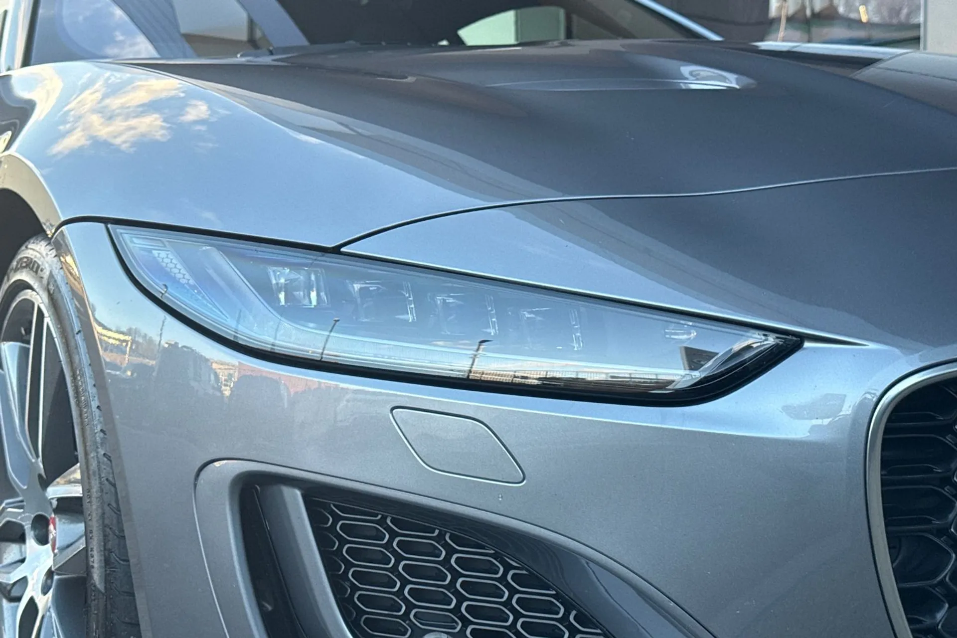 Jaguar F-TYPE thumbnail image number 26