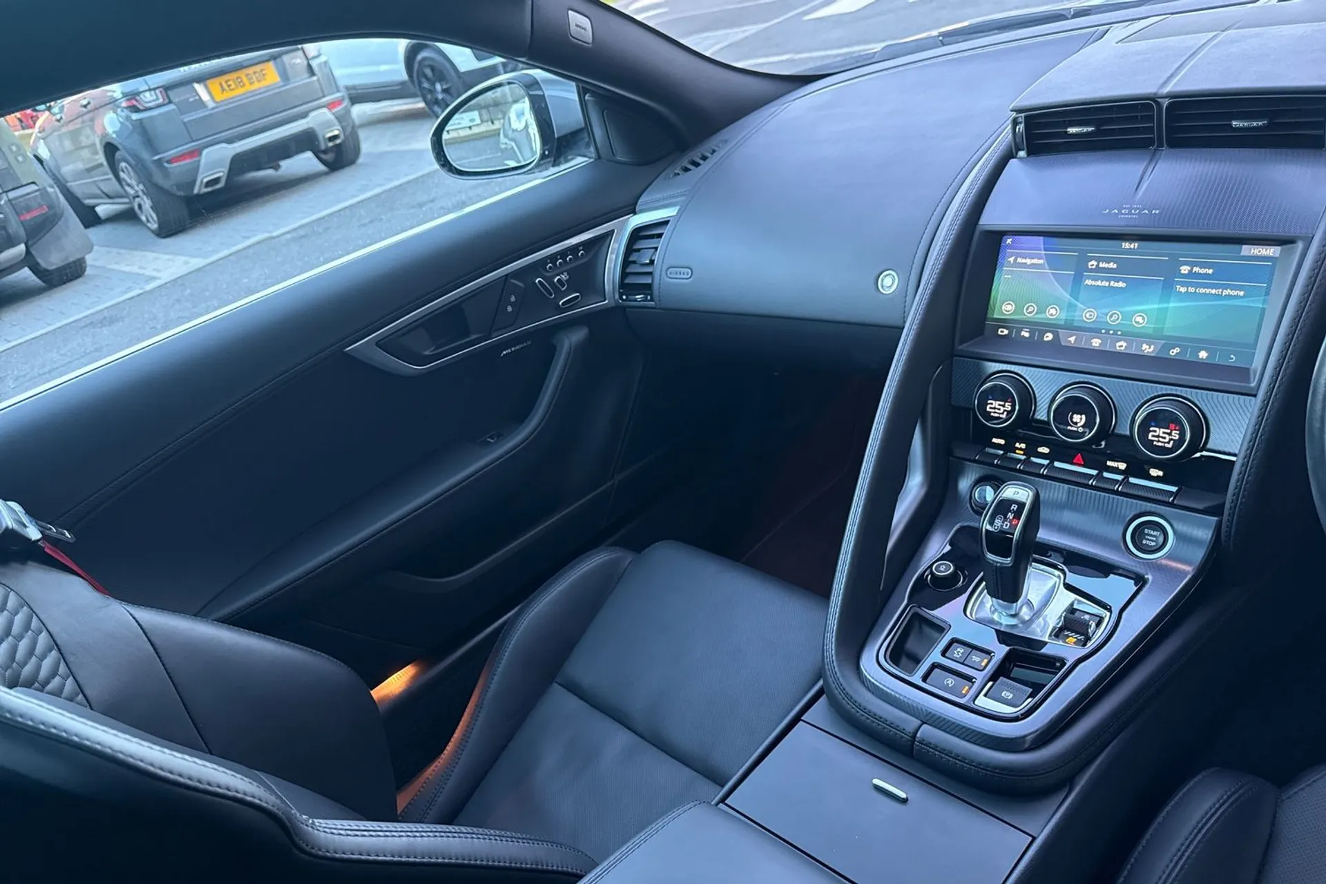 Jaguar F-TYPE thumbnail image number 45