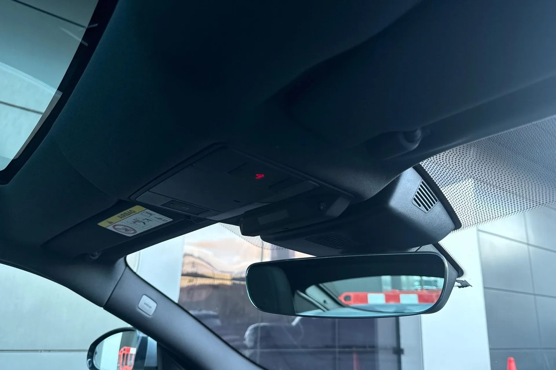 Jaguar F-TYPE thumbnail image number 56