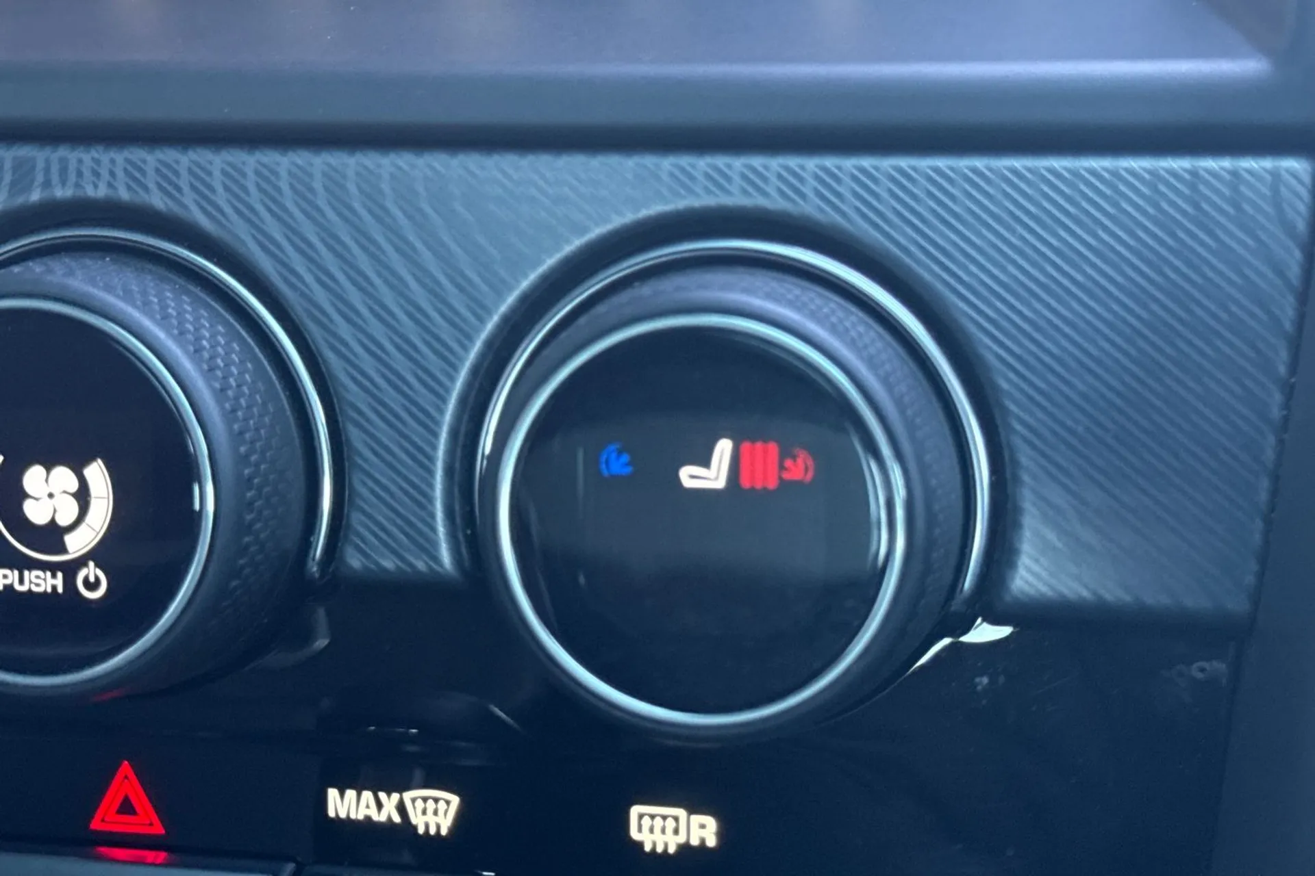 Jaguar F-TYPE thumbnail image number 13