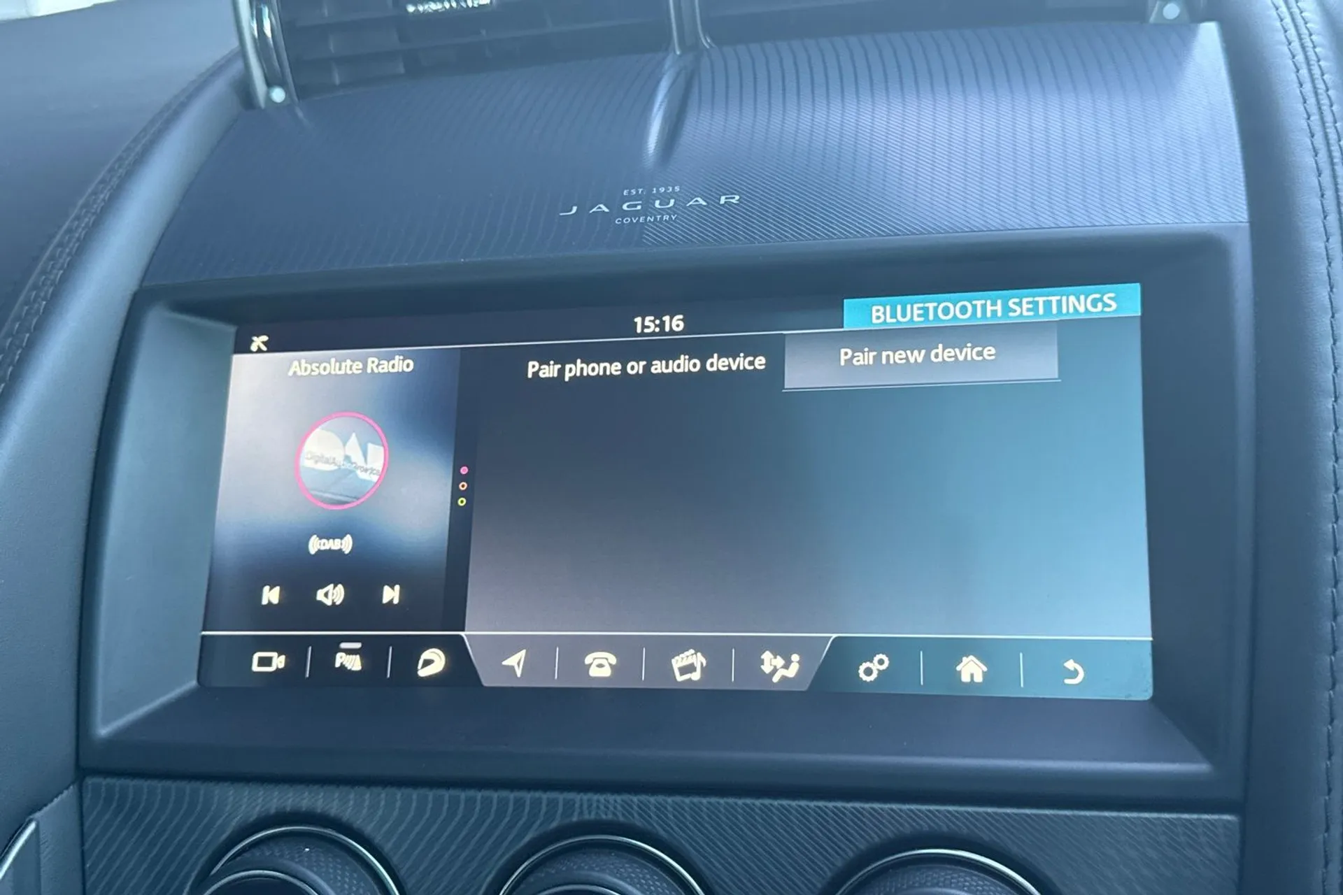 Jaguar F-TYPE thumbnail image number 61