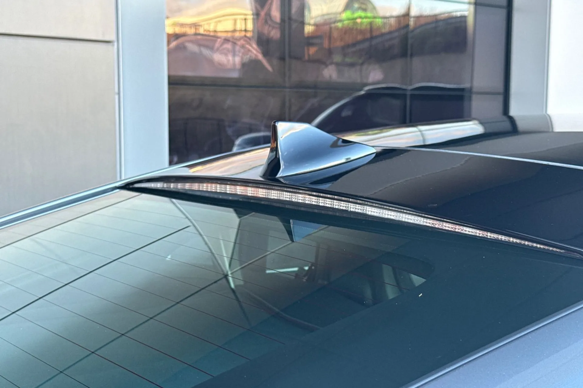 Jaguar F-TYPE thumbnail image number 39