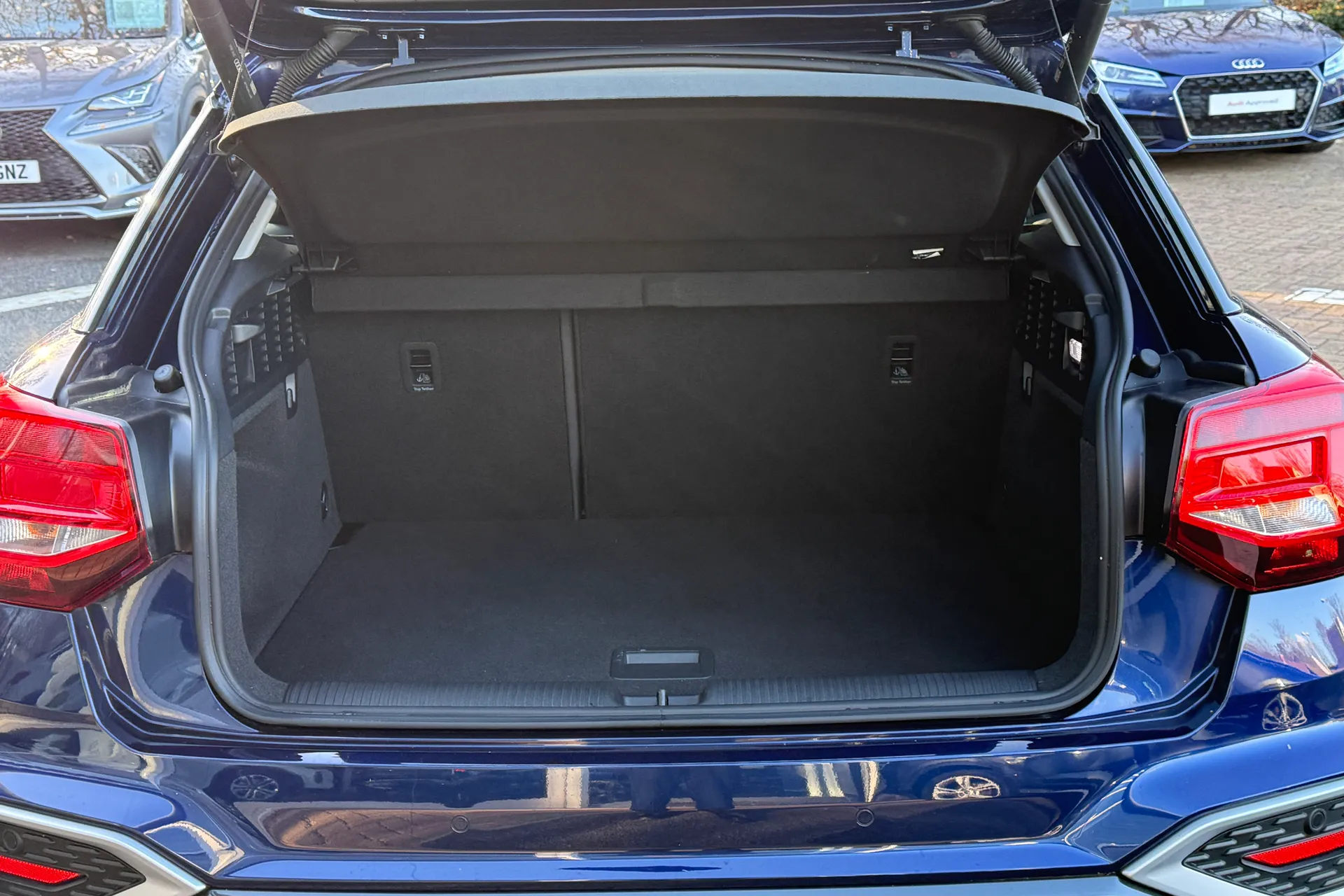 Audi Q2 thumbnail image number 32