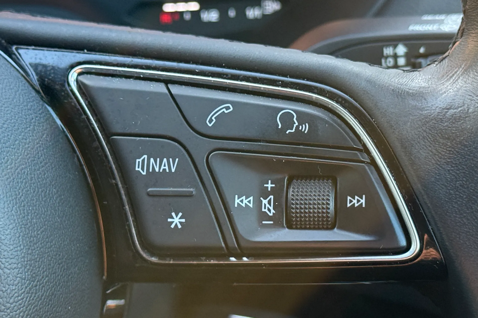 Audi Q2 thumbnail image number 50