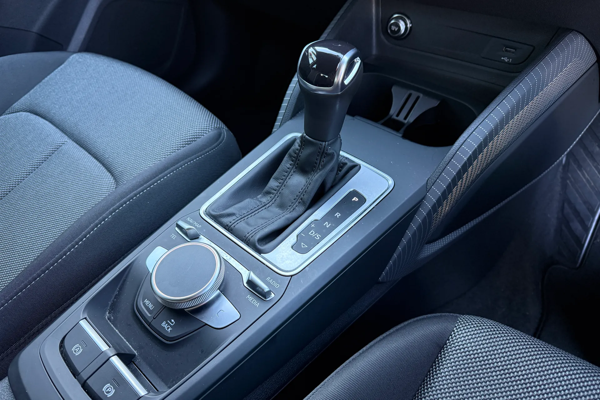 Audi Q2 thumbnail image number 45