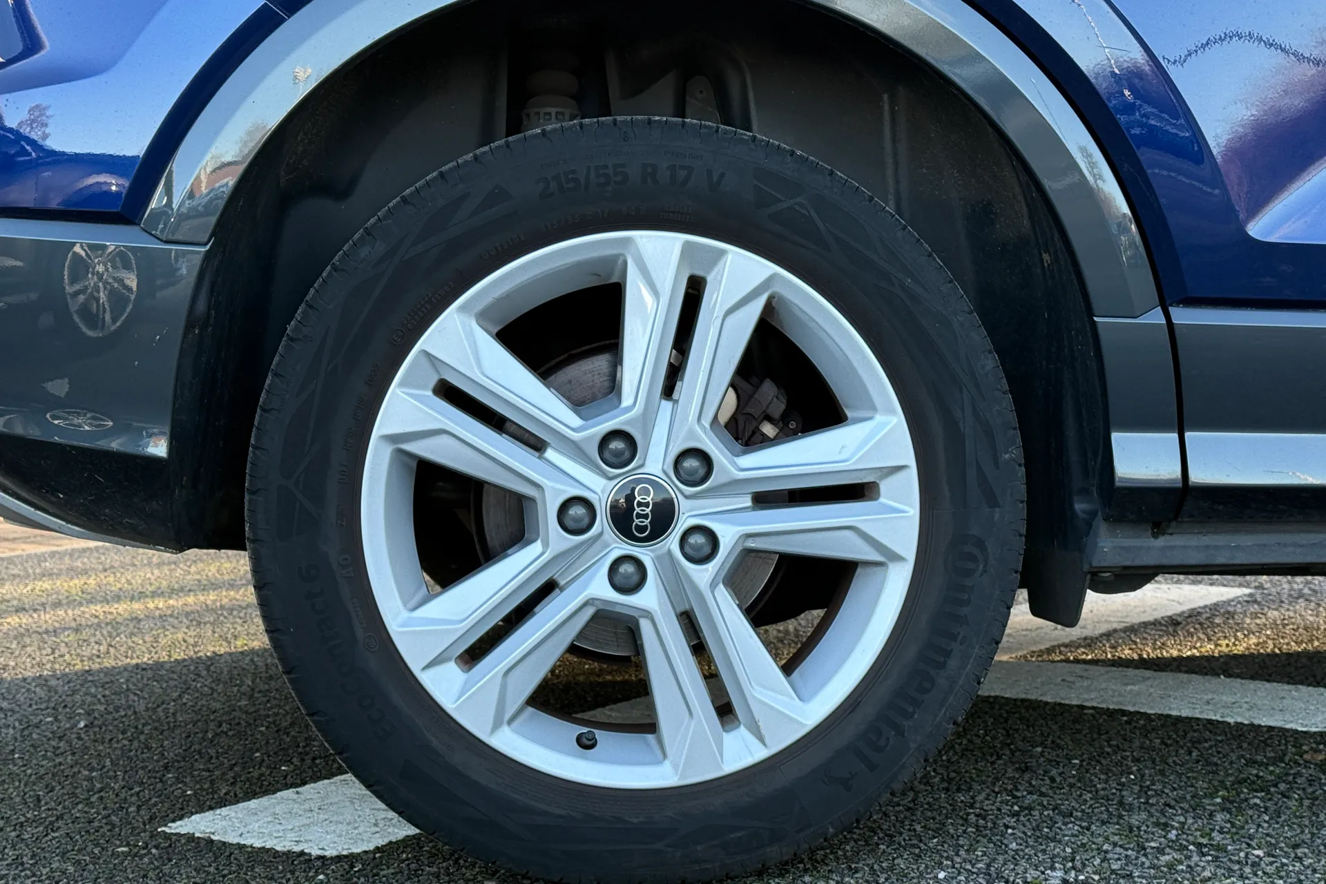 Audi Q2 thumbnail image number 23