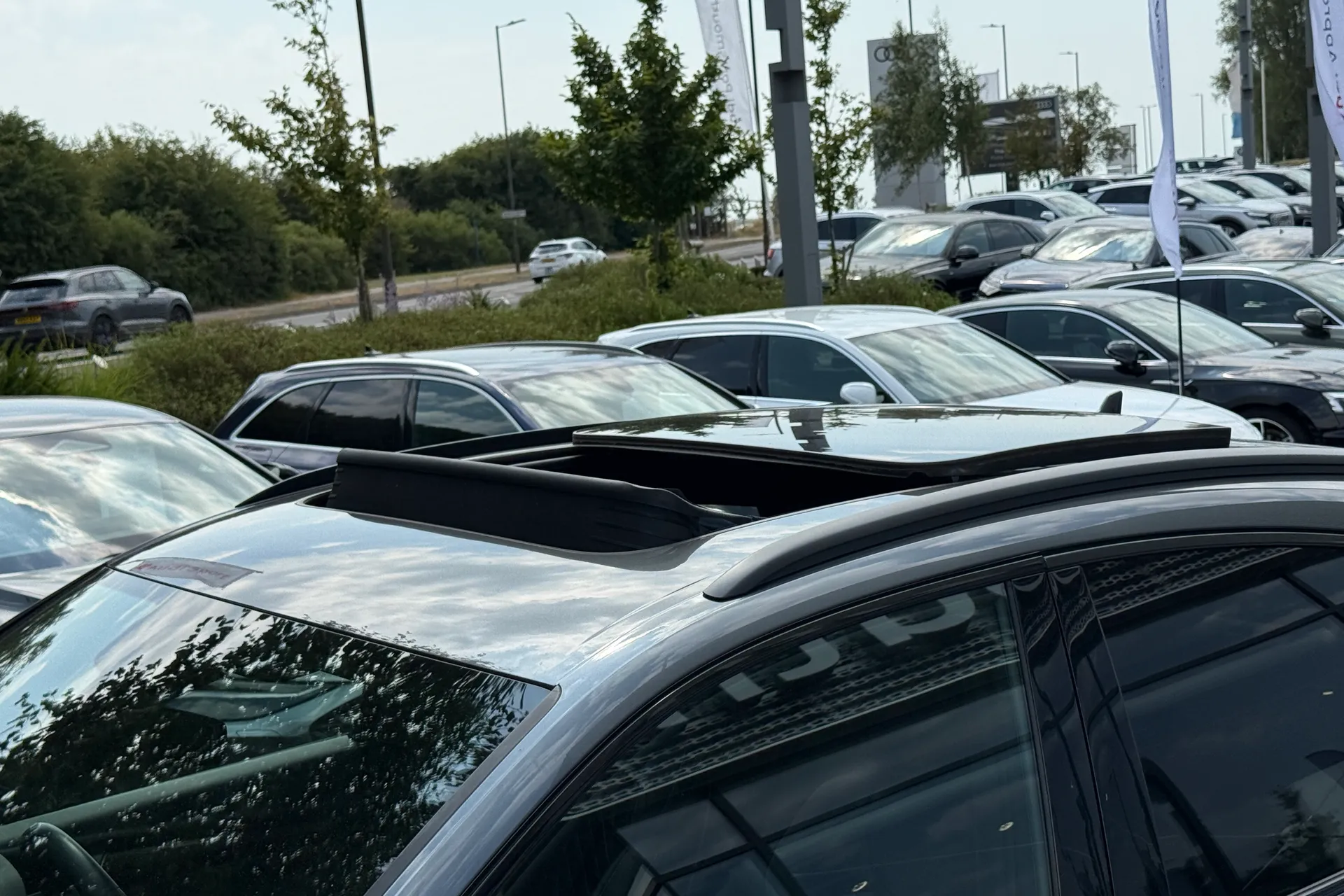 Audi Q5 thumbnail image number 15