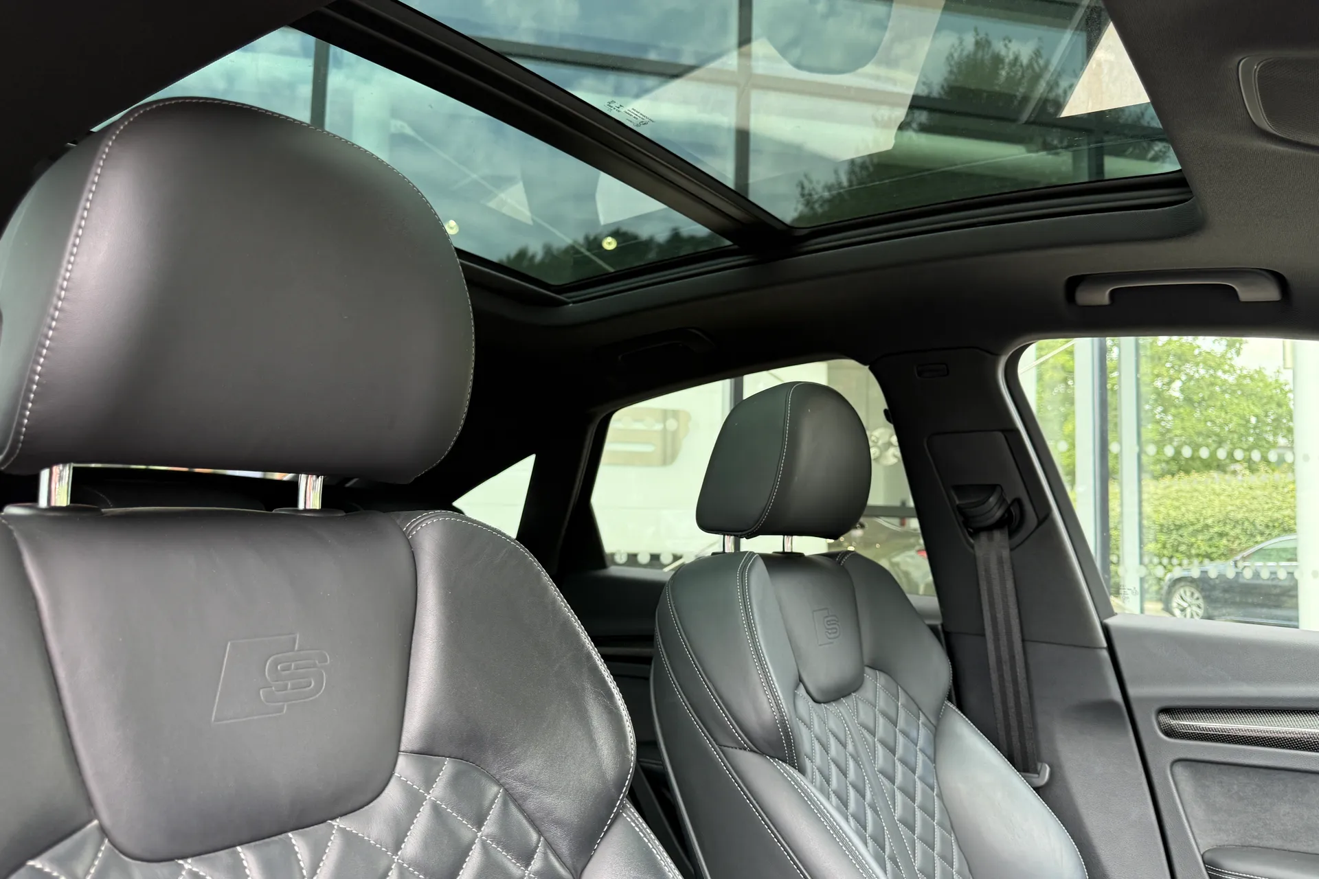 Audi Q5 thumbnail image number 39
