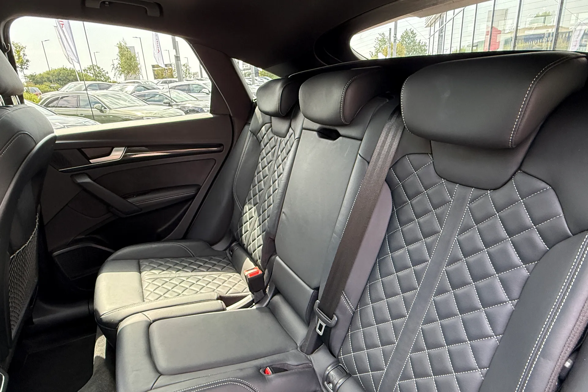 Audi Q5 thumbnail image number 46