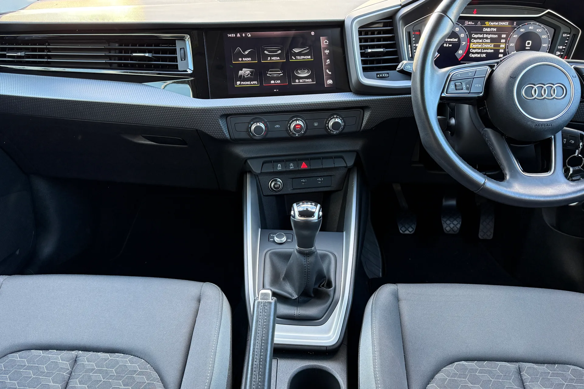 Audi A1 thumbnail image number 41