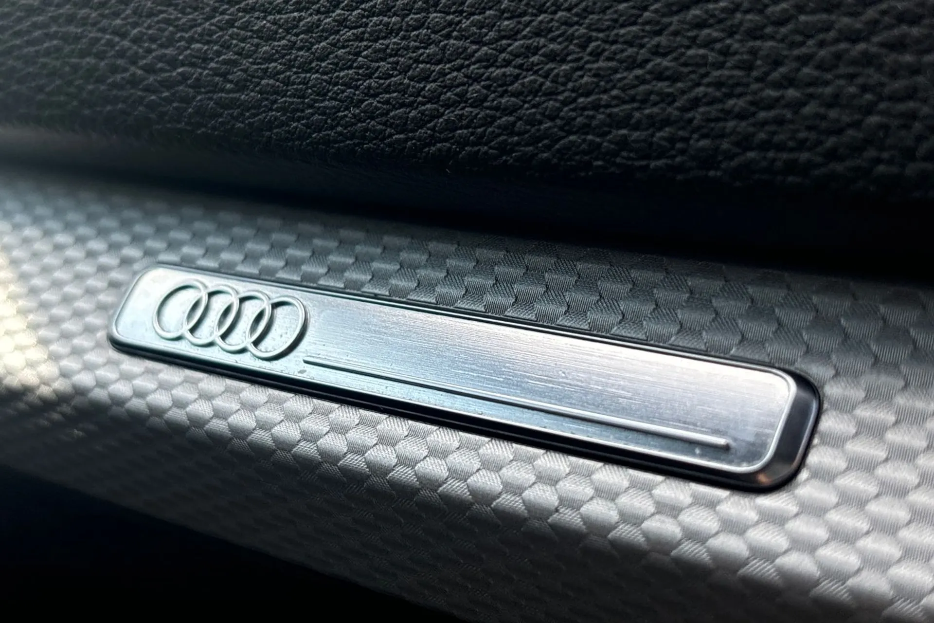 Audi Q2 thumbnail image number 46