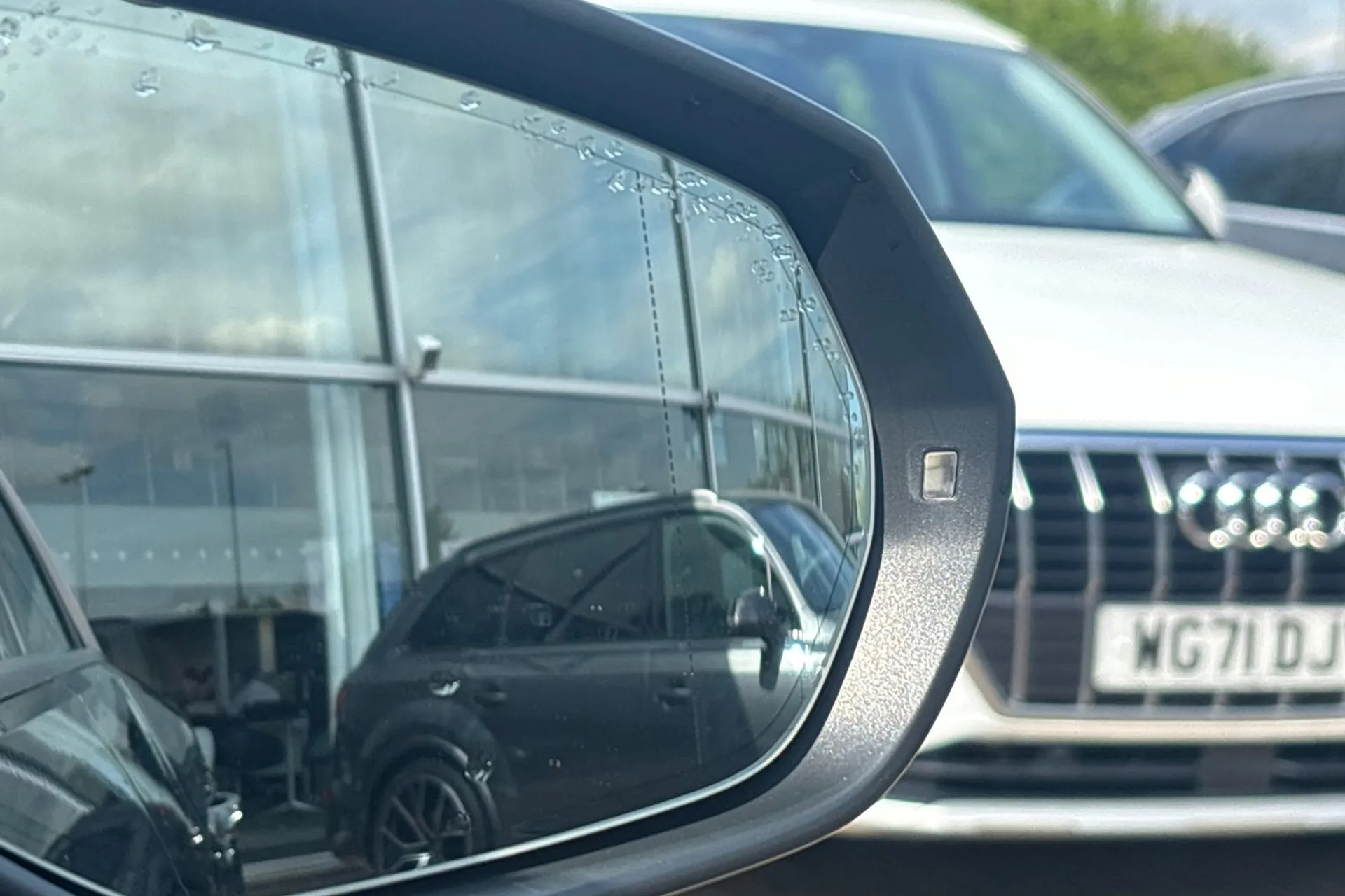 Audi Q2 thumbnail image number 48
