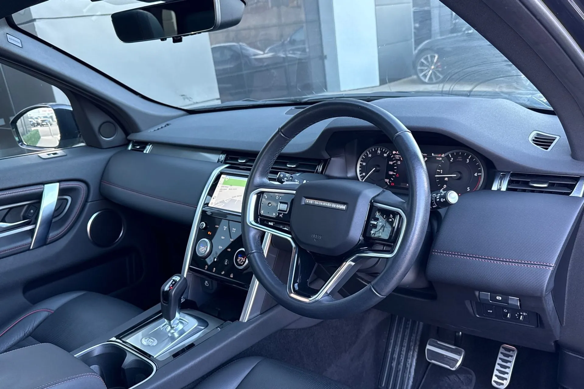 LAND ROVER DISCOVERY SPORT thumbnail image number 16