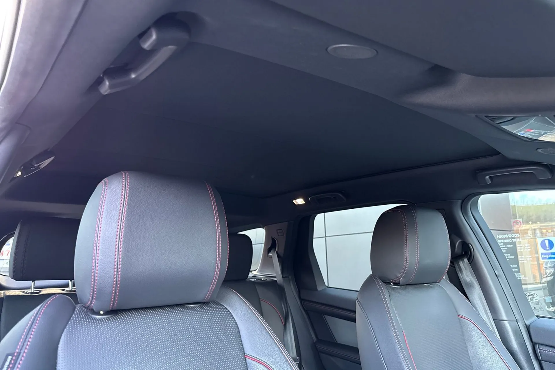 LAND ROVER DISCOVERY SPORT thumbnail image number 9