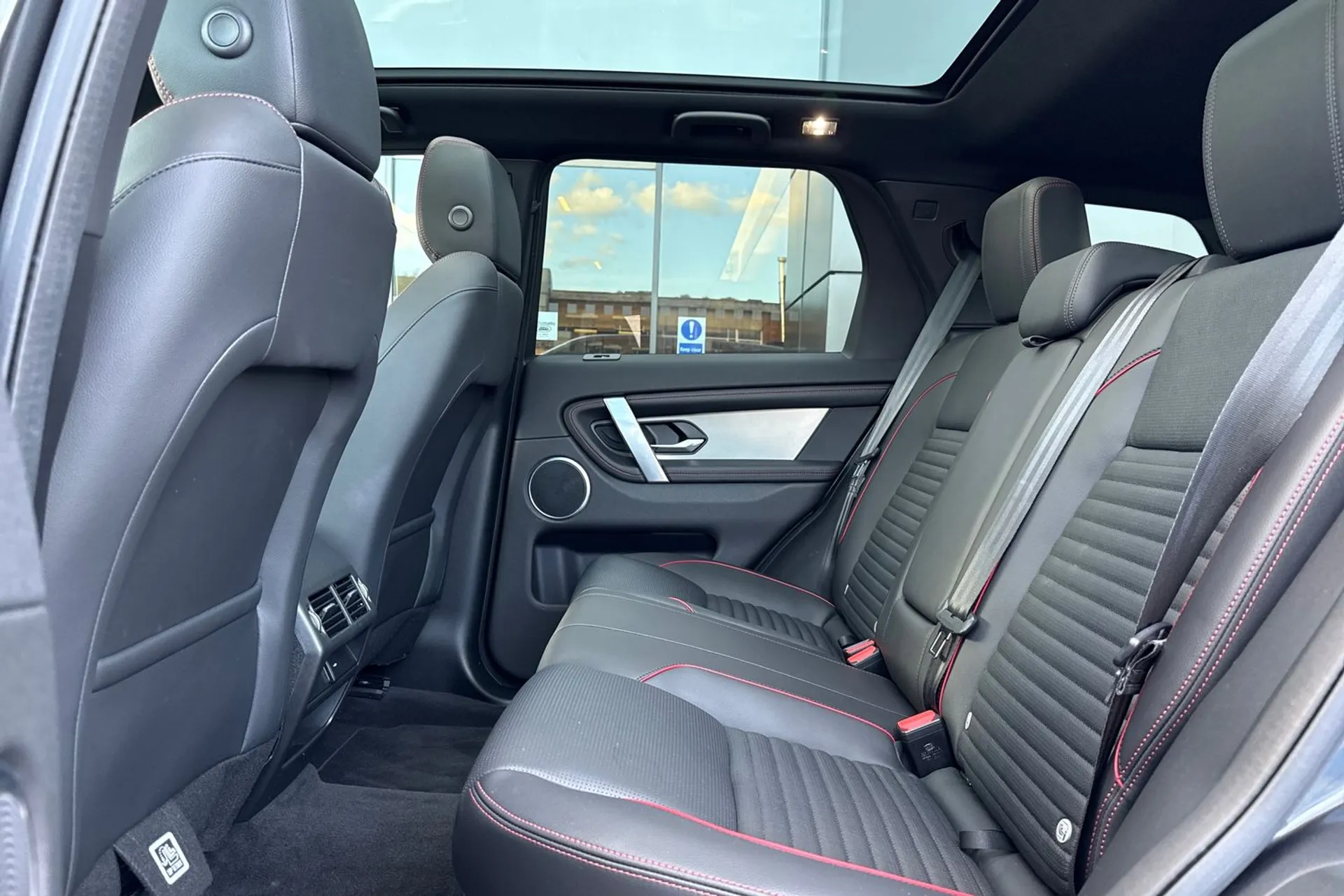 LAND ROVER DISCOVERY SPORT thumbnail image number 47