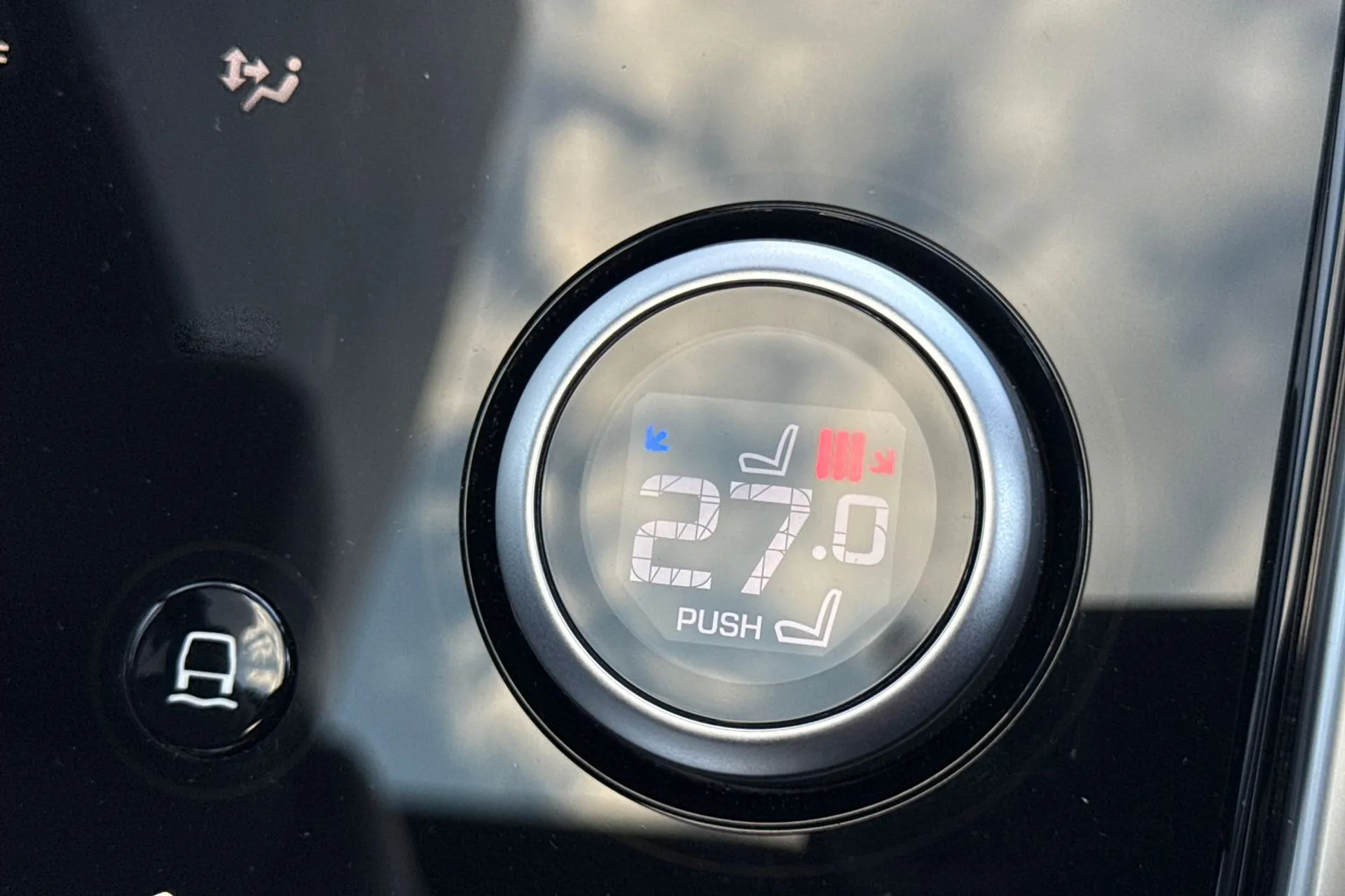 LAND ROVER DISCOVERY SPORT thumbnail image number 18