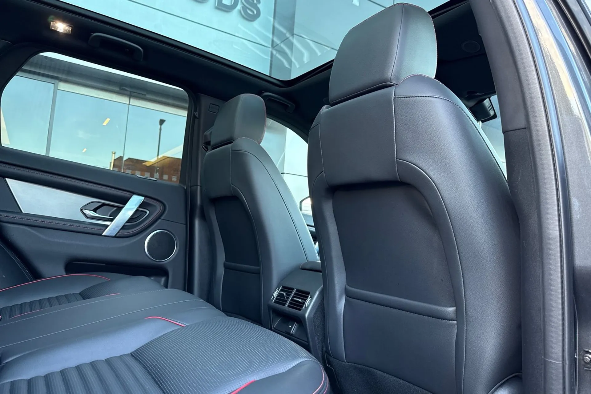 LAND ROVER DISCOVERY SPORT thumbnail image number 33