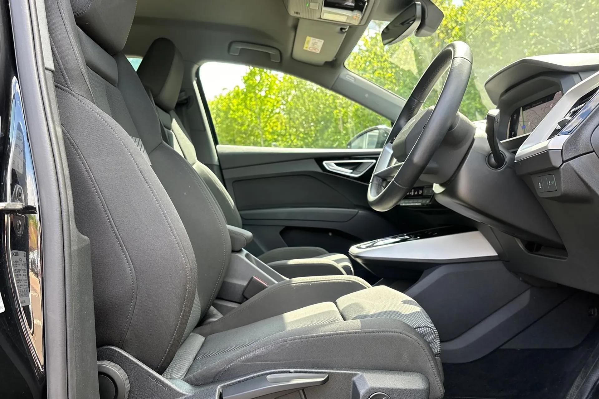 Audi Q4 thumbnail image number 25