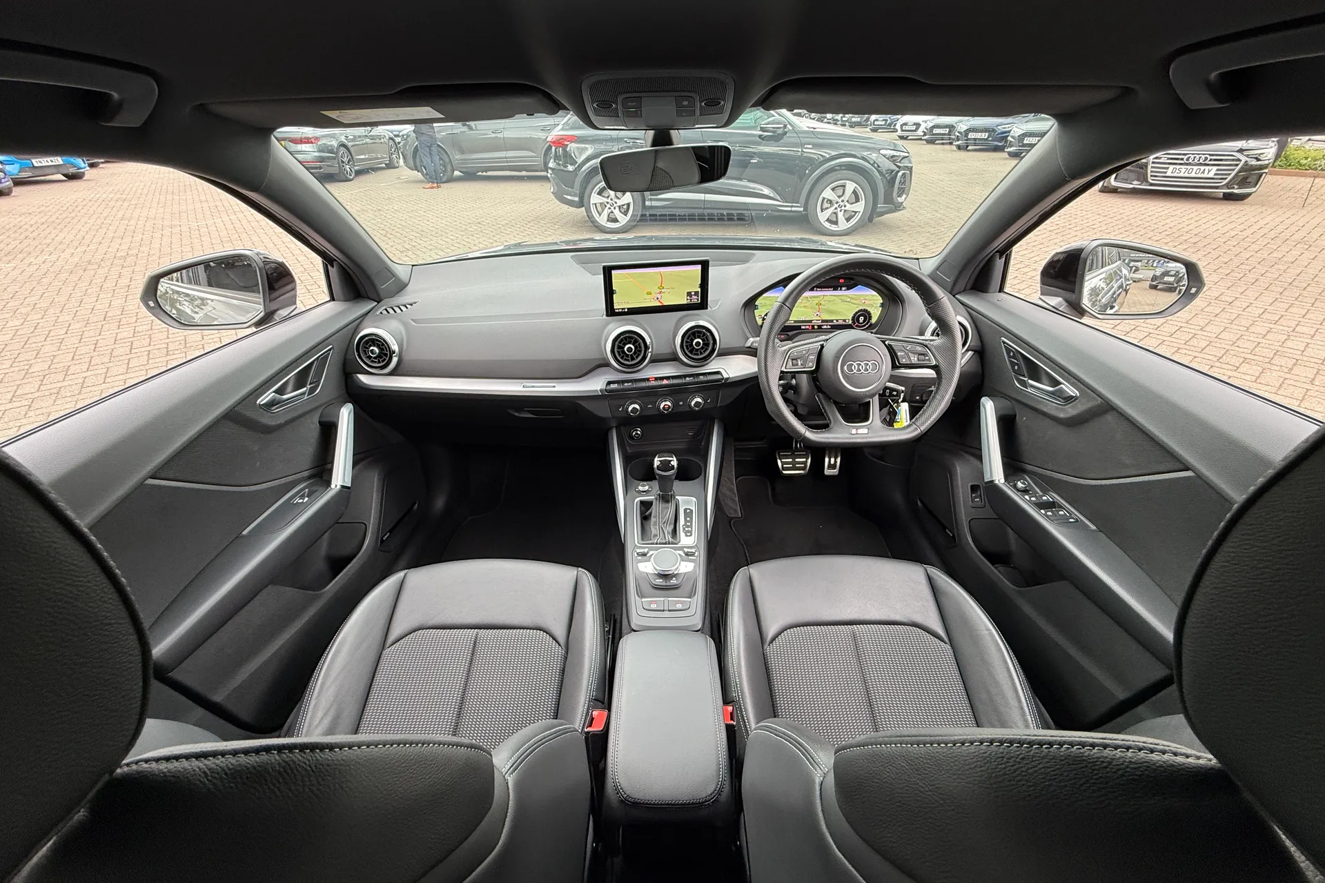 Audi Q2 thumbnail image number 3