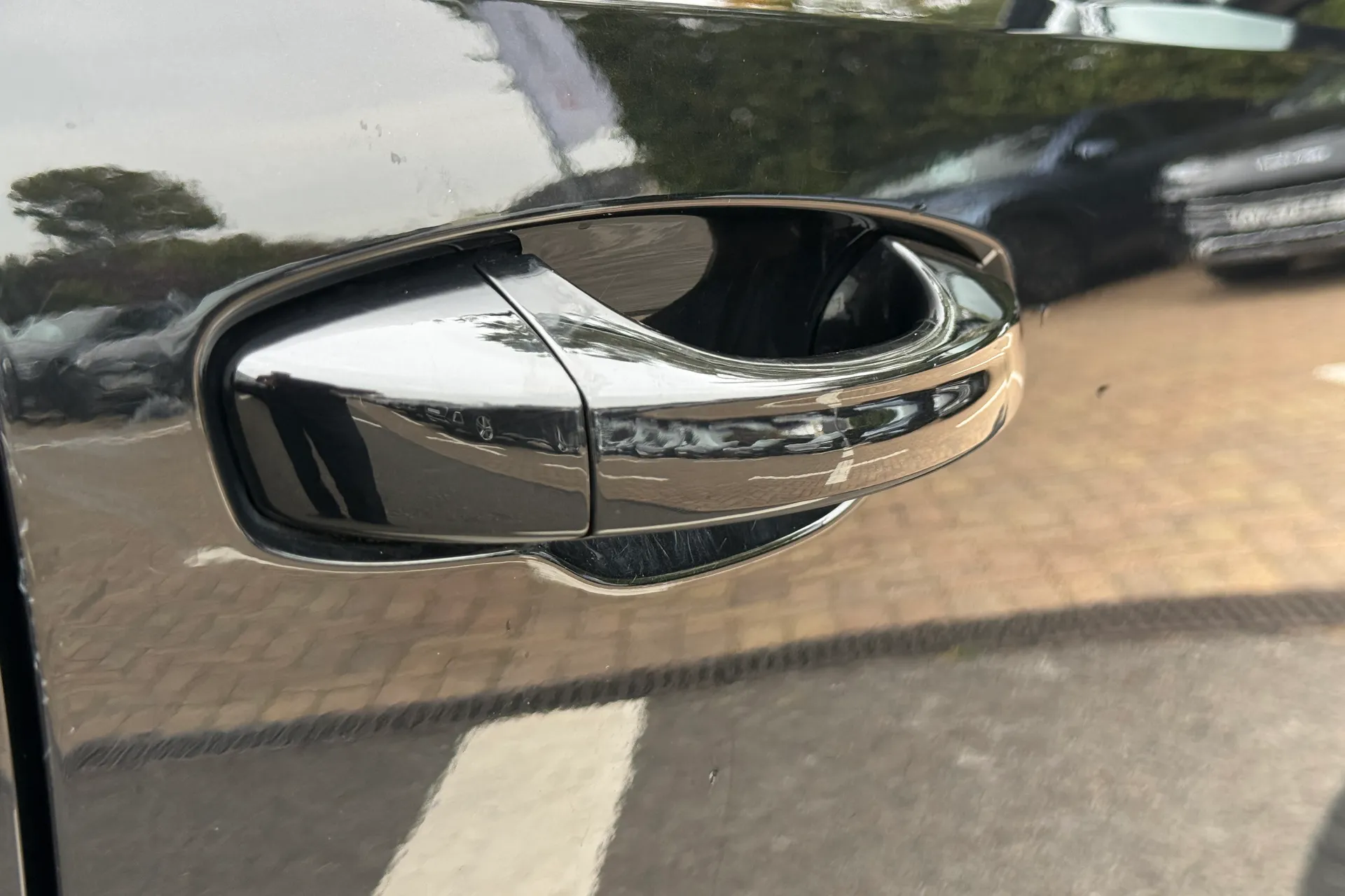 Audi Q3 thumbnail image number 12