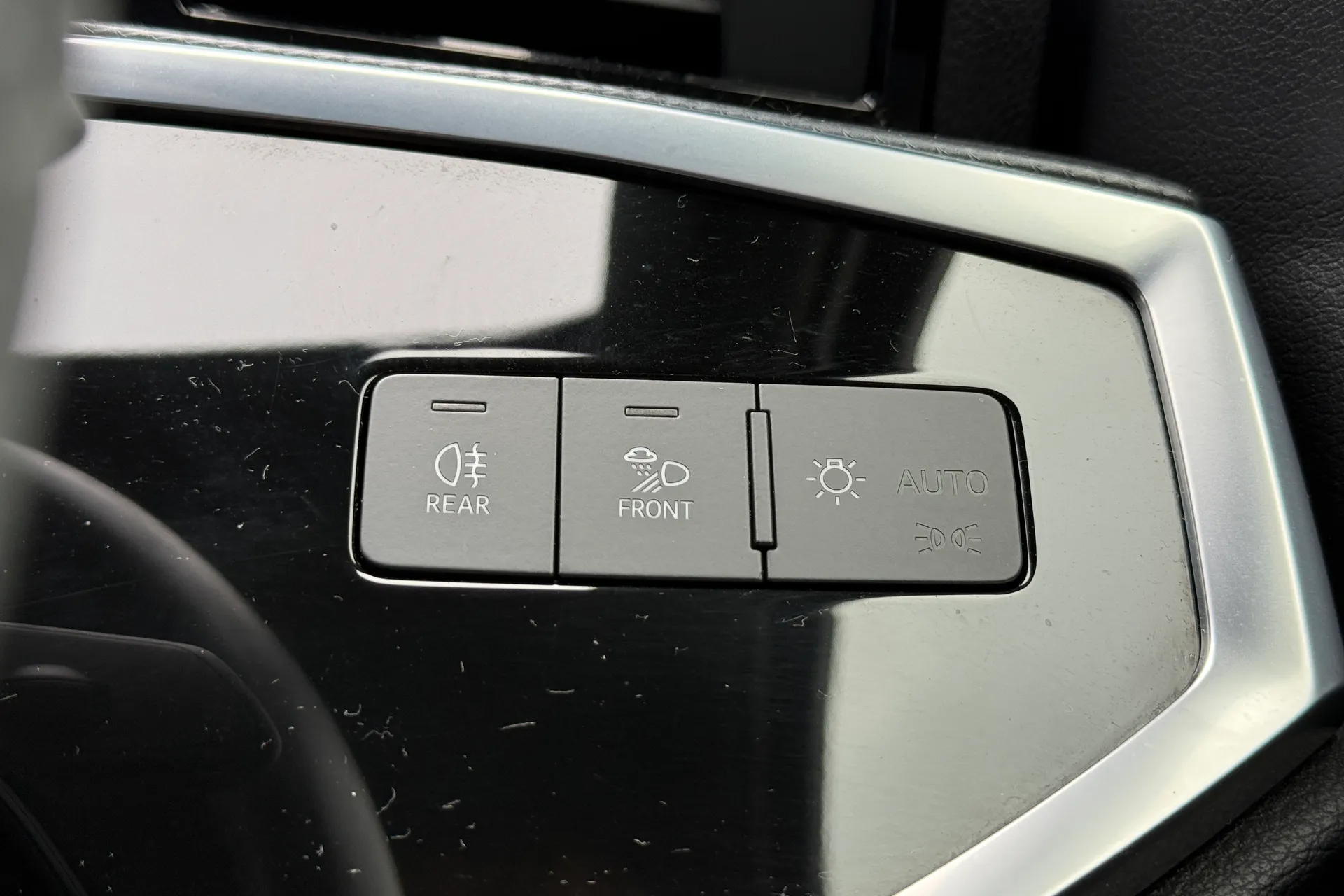 Audi Q3 thumbnail image number 22