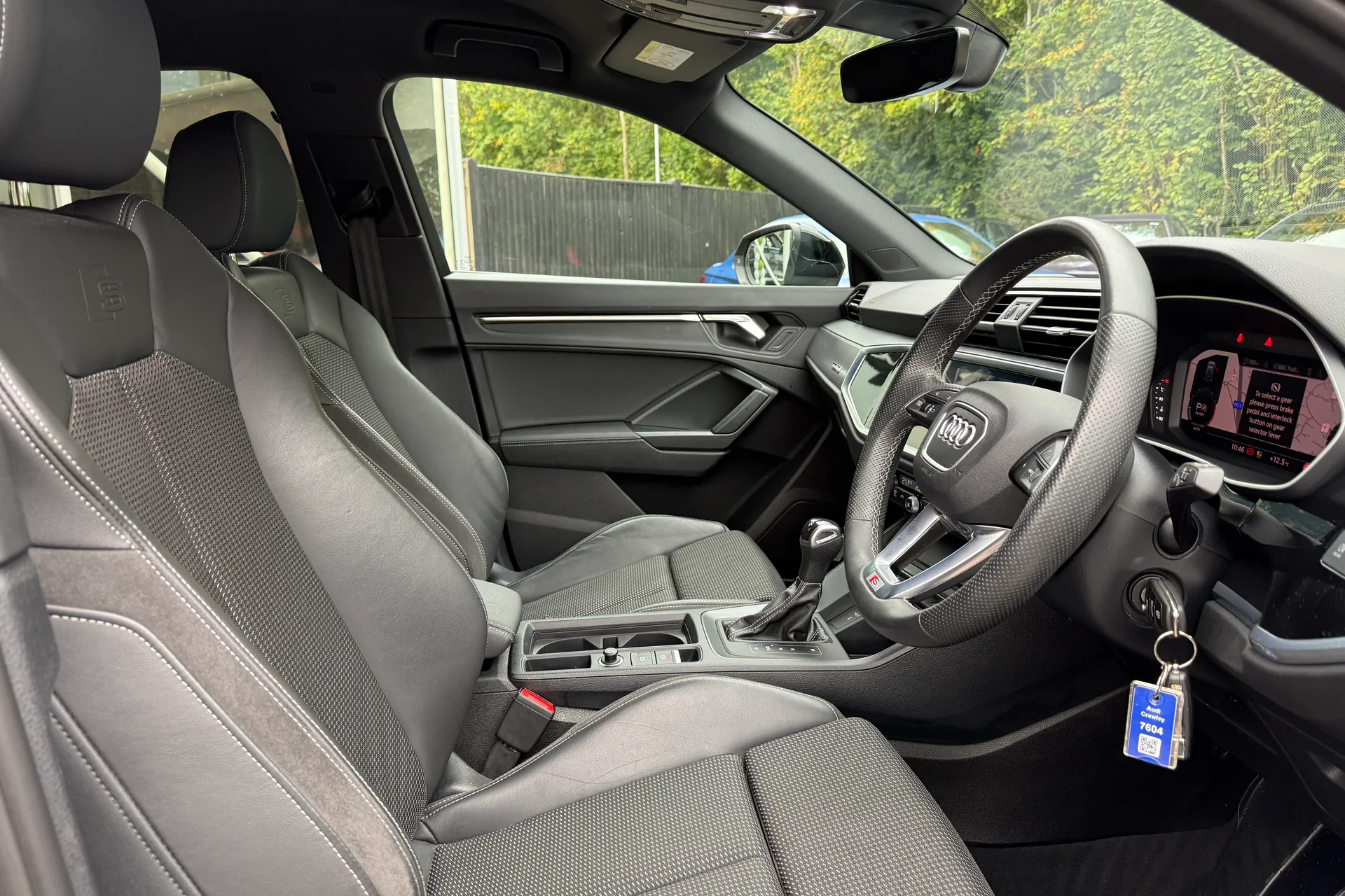 Audi Q3 thumbnail image number 33