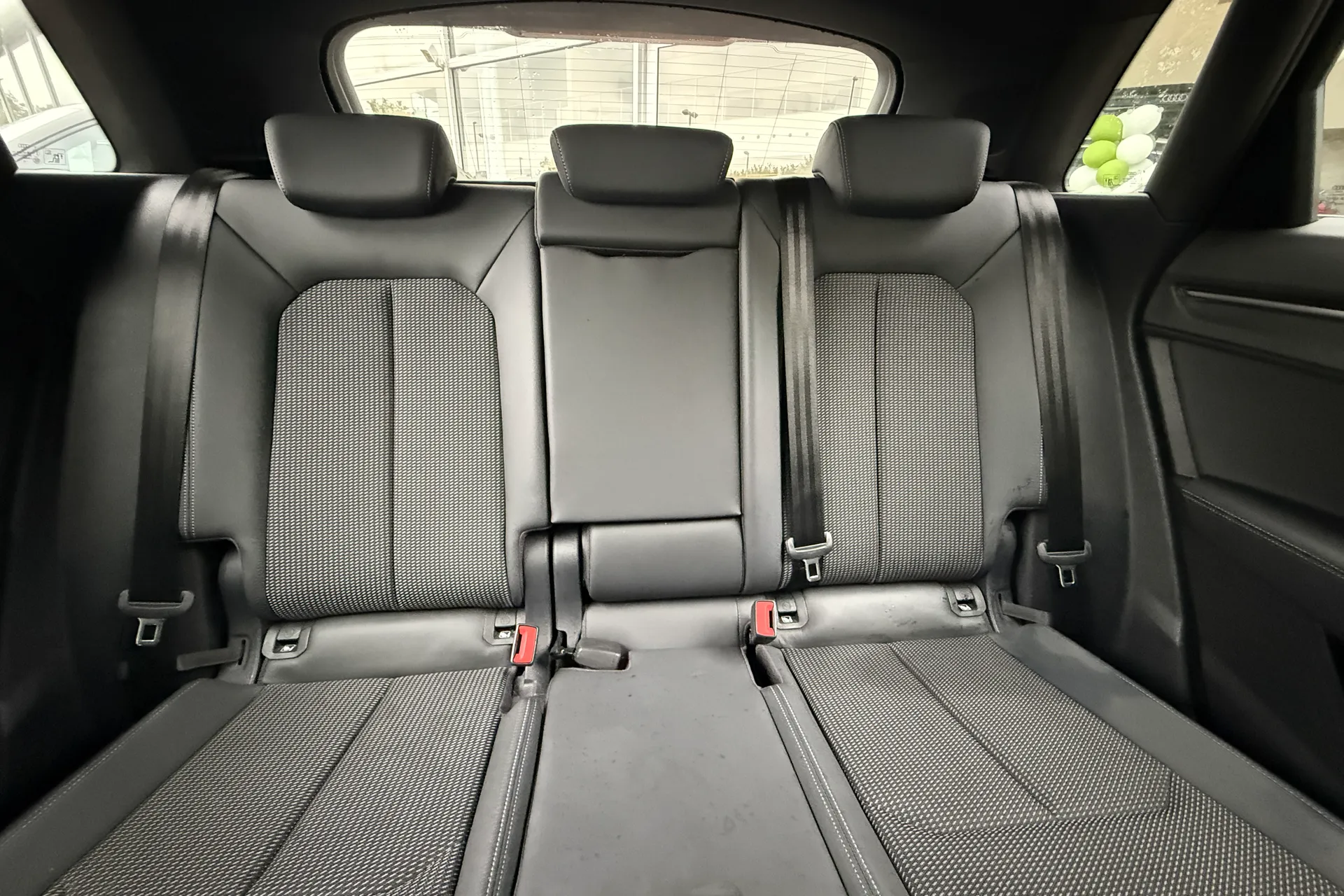 Audi Q3 thumbnail image number 27