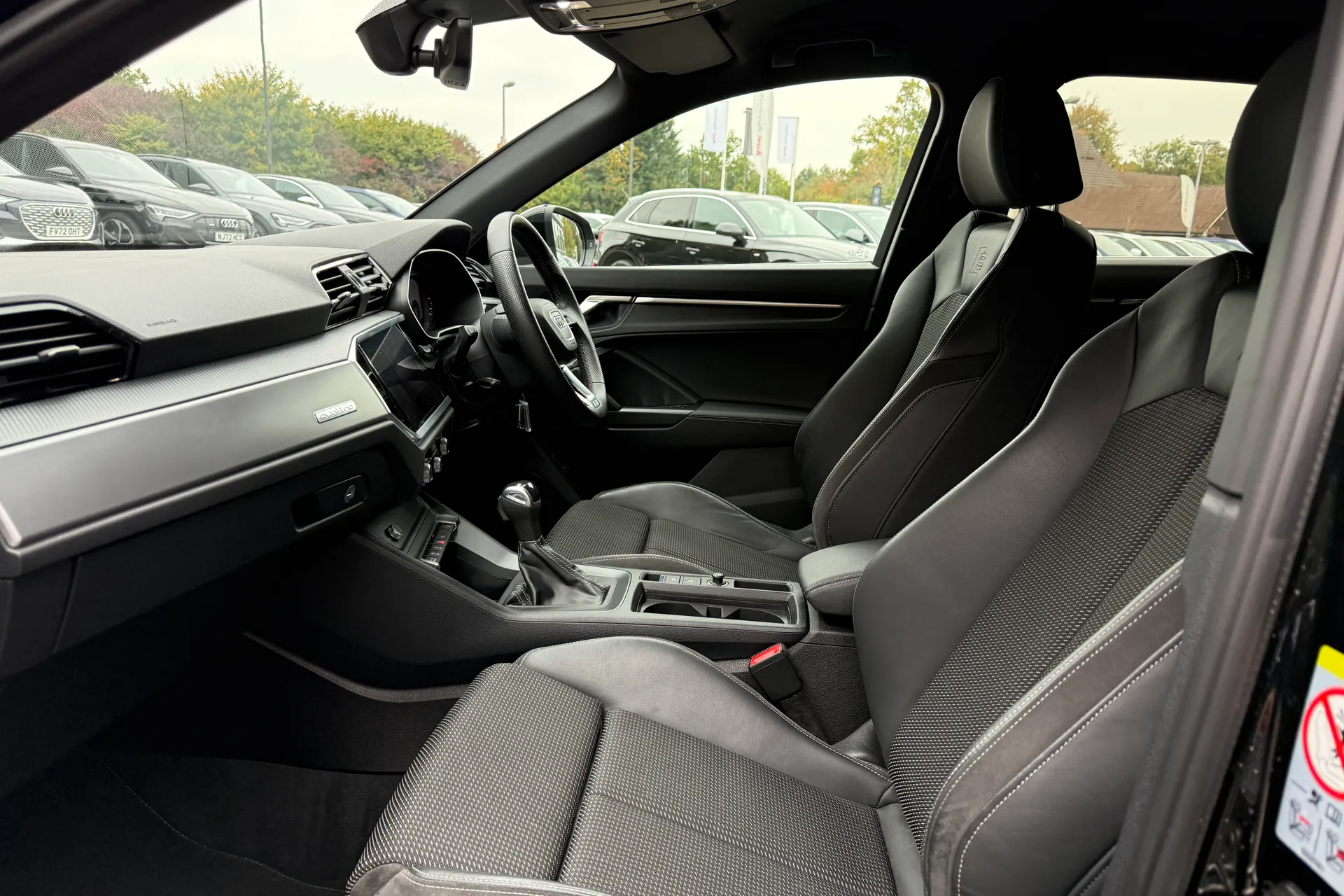 Audi Q3 thumbnail image number 59