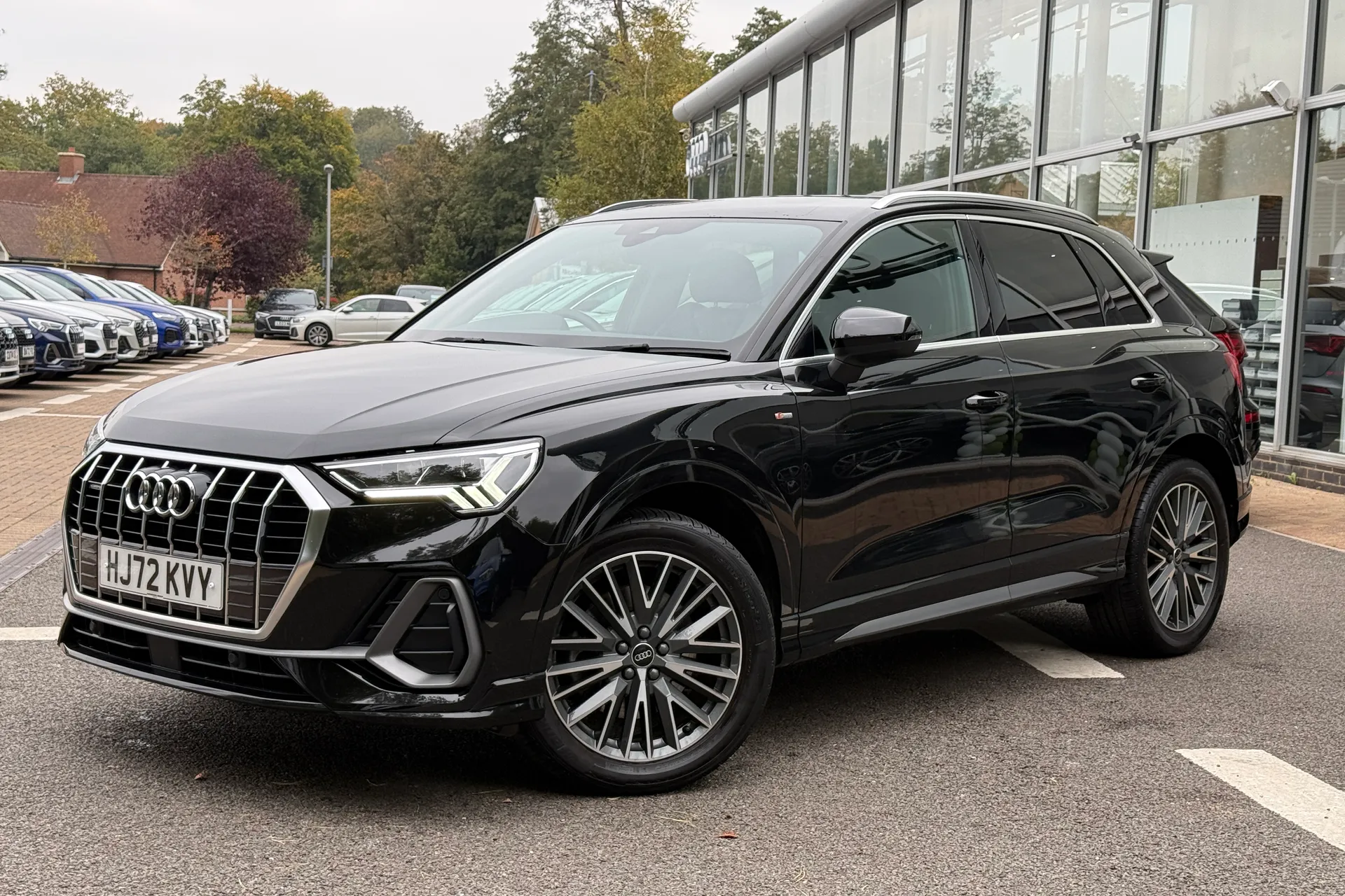 Audi Q3 thumbnail image number 60