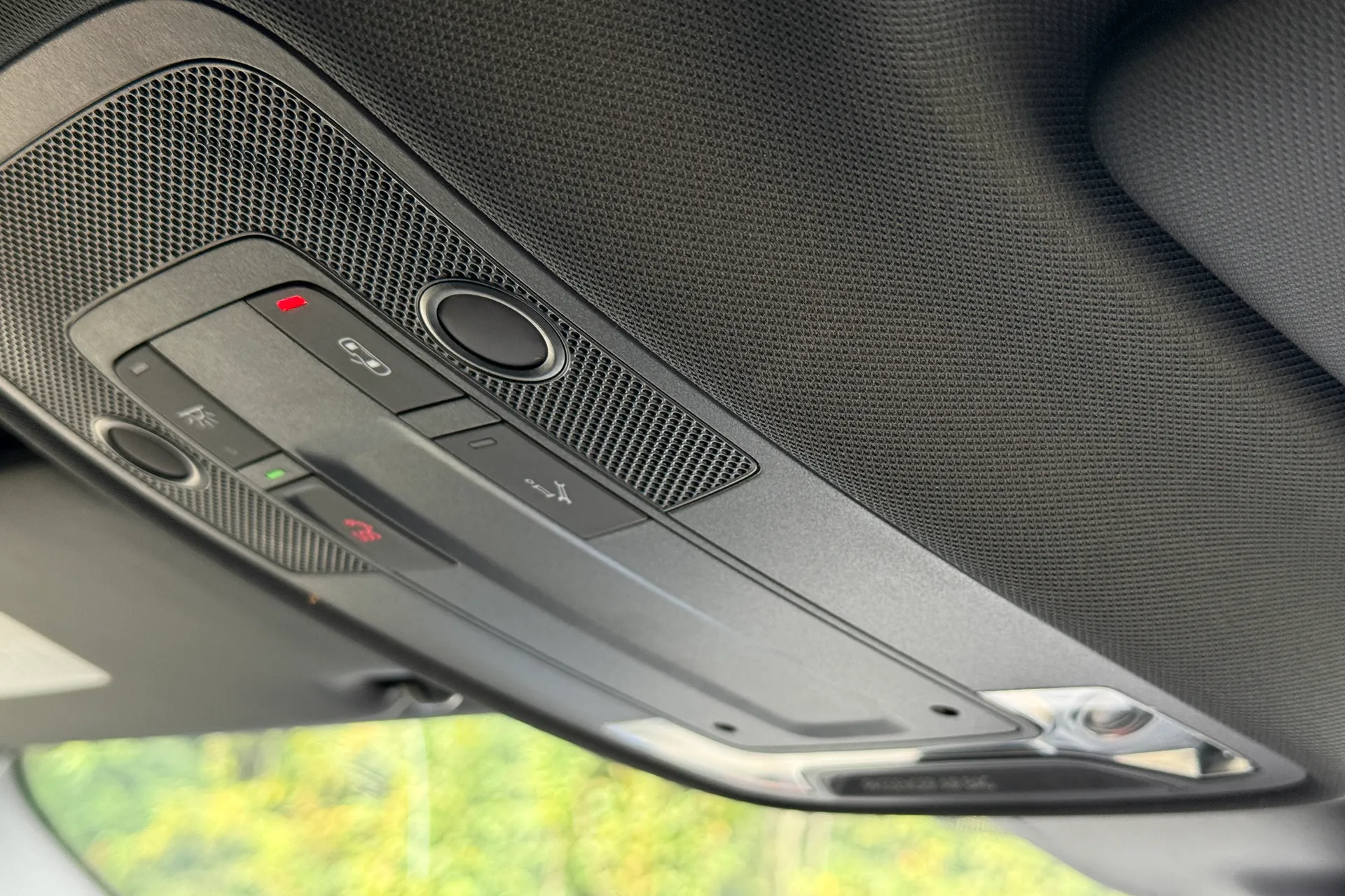 Audi Q3 thumbnail image number 26