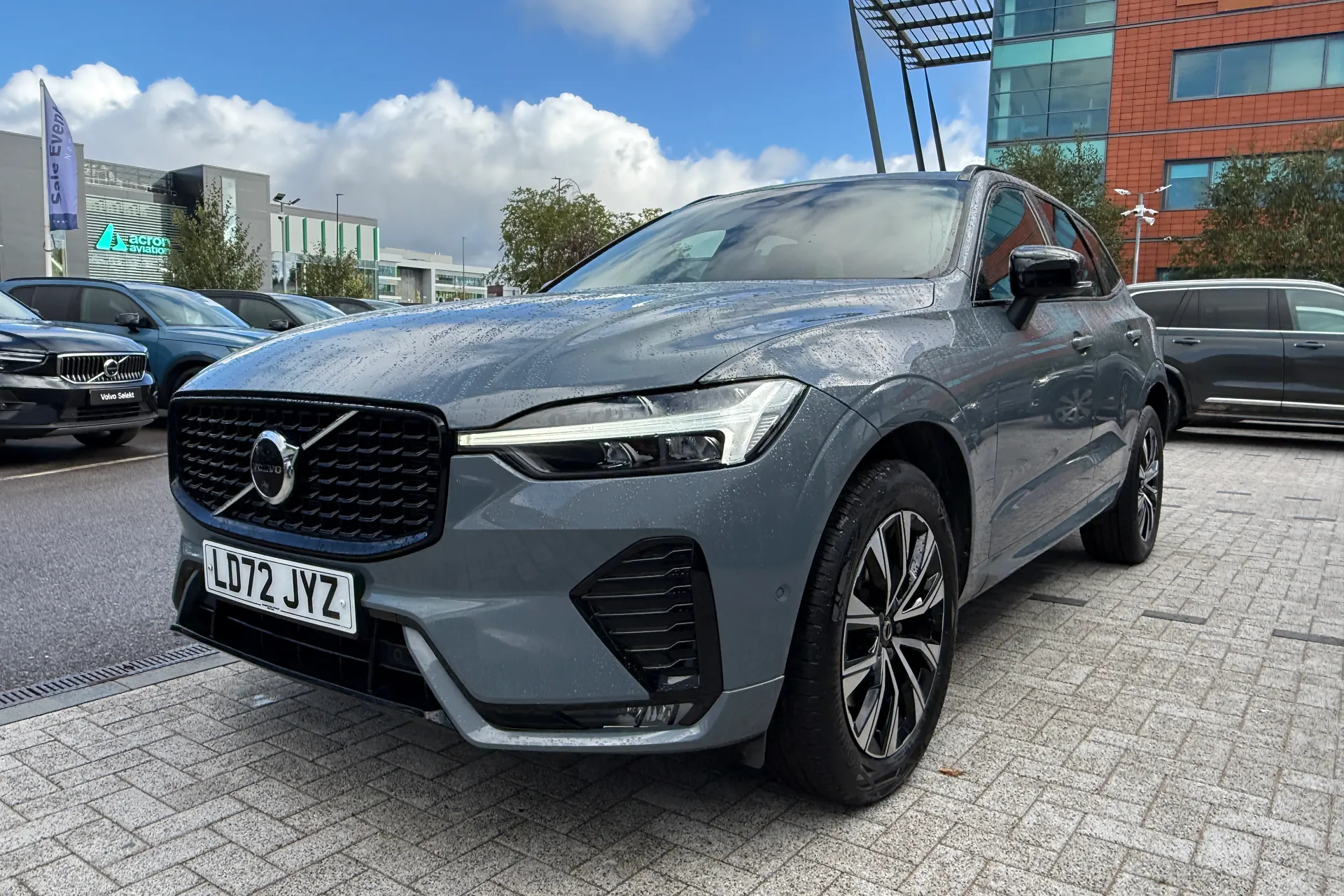 Volvo XC60 thumbnail image number 12