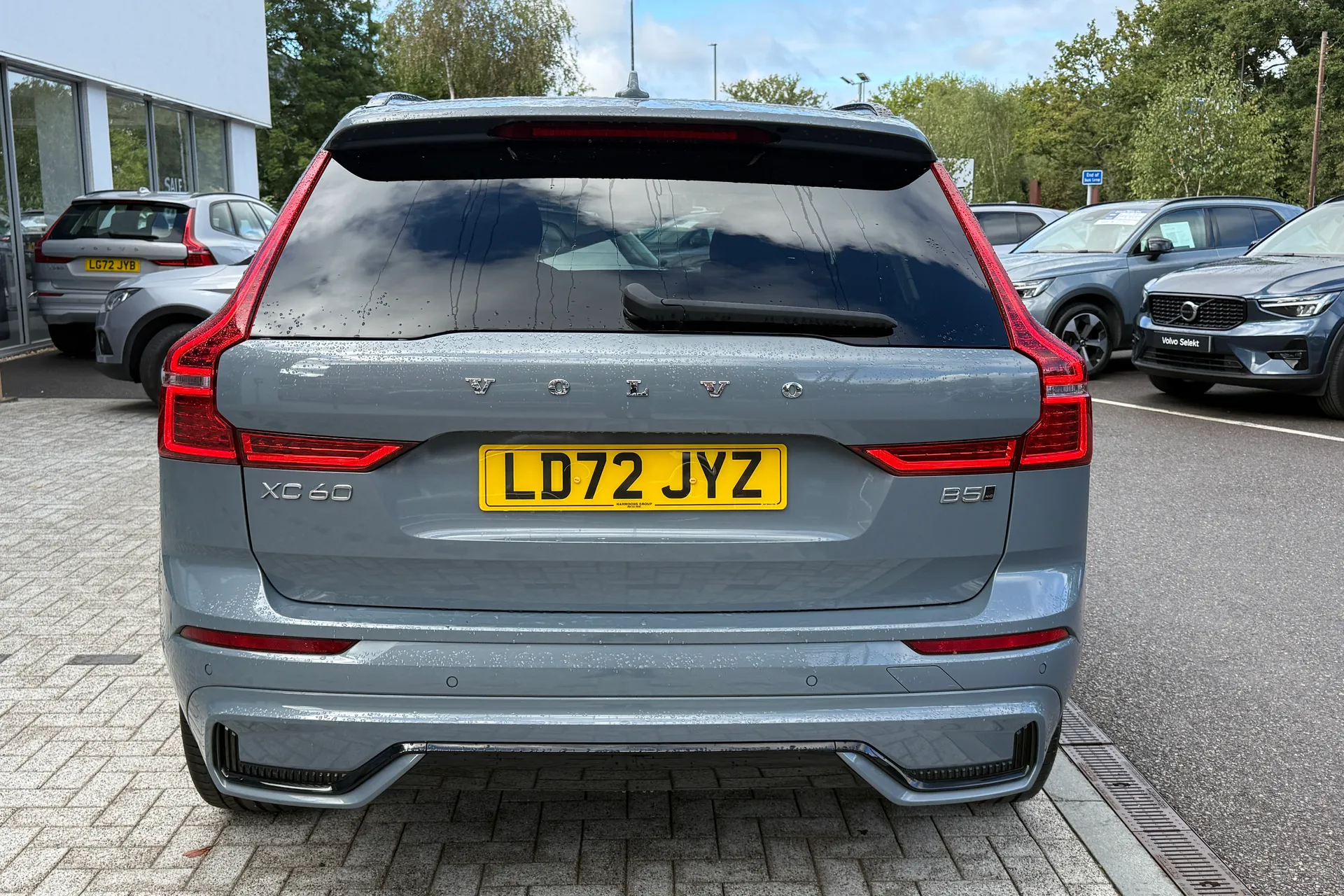 Volvo XC60 thumbnail image number 9