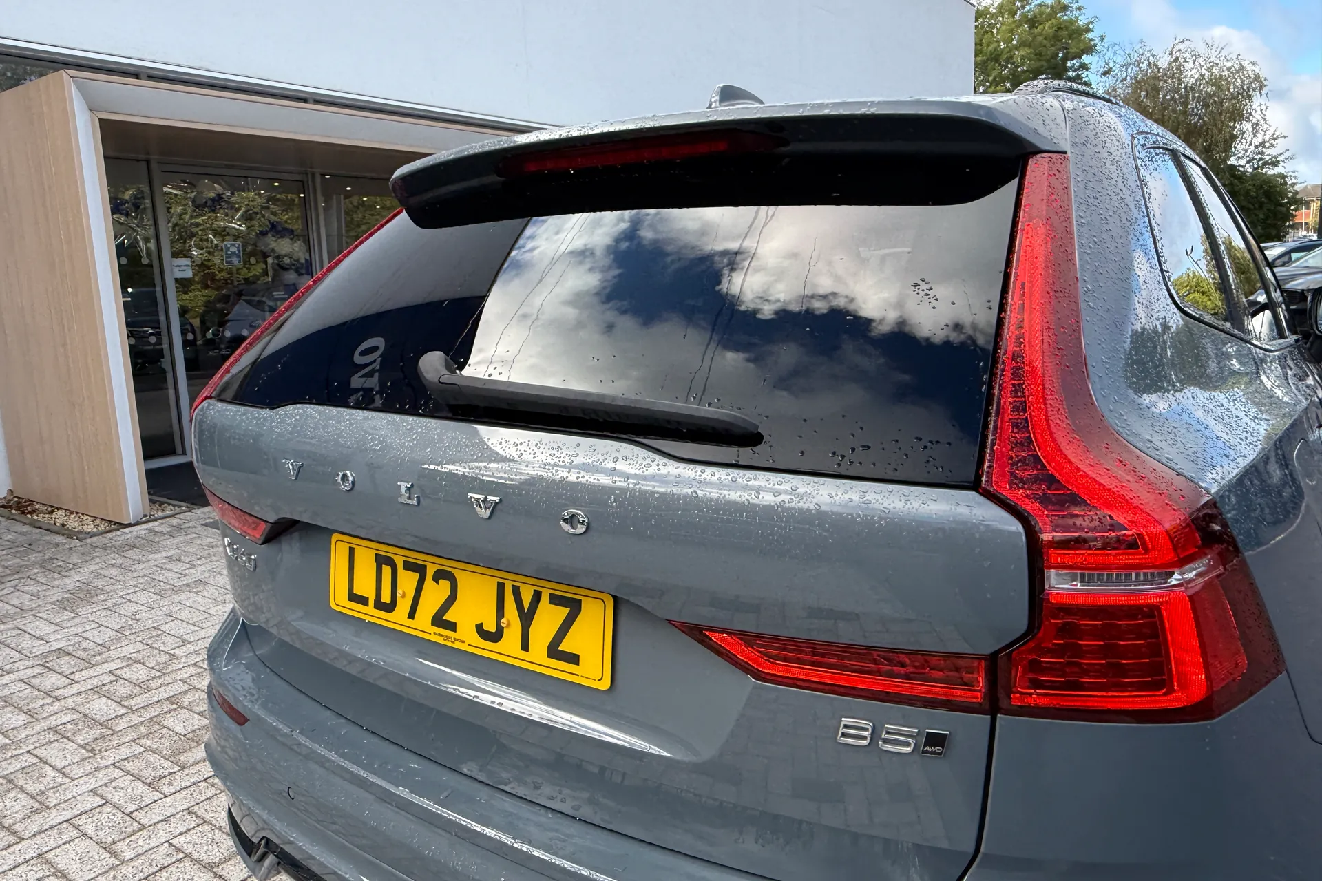 Volvo XC60 thumbnail image number 18