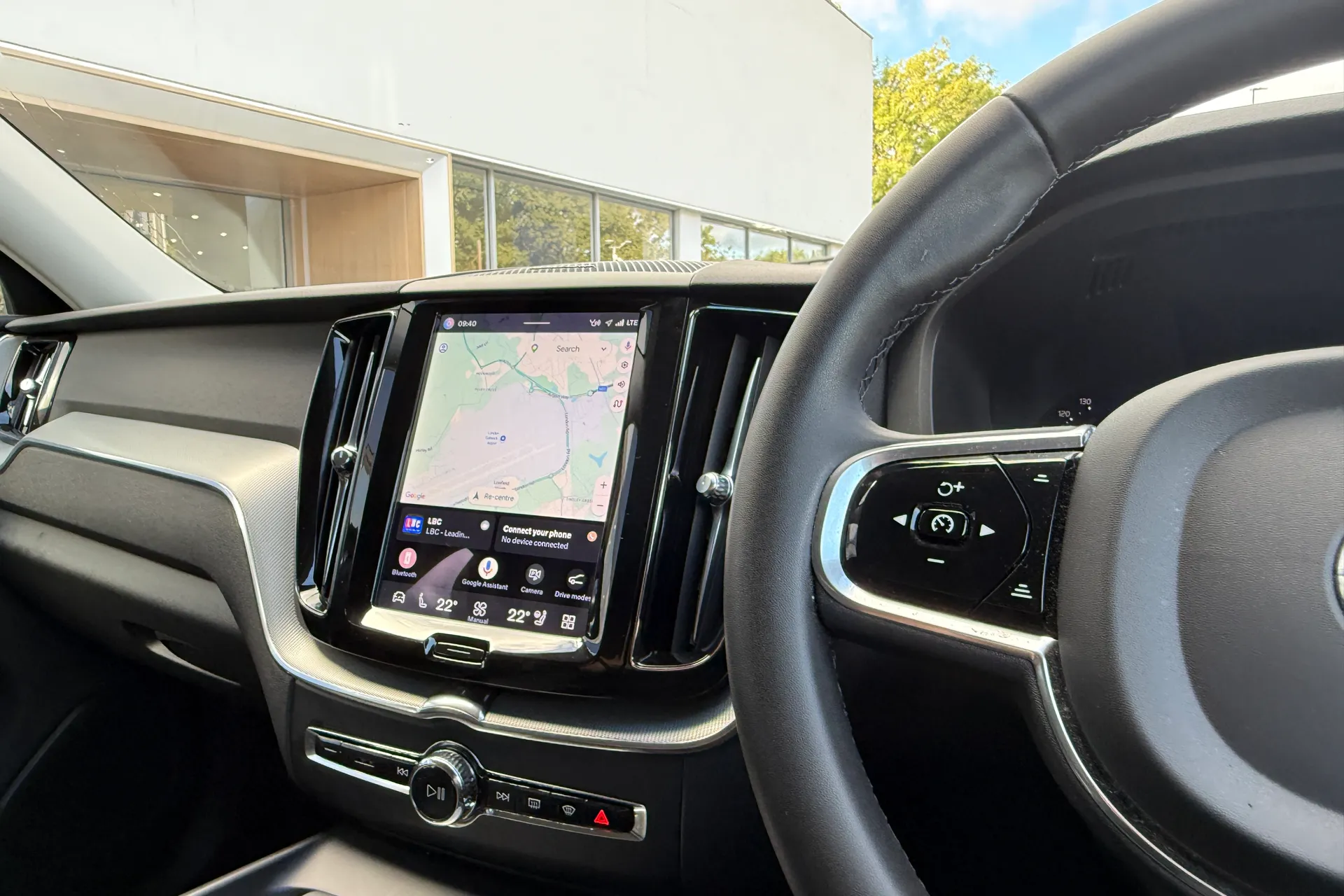 Volvo XC60 thumbnail image number 35