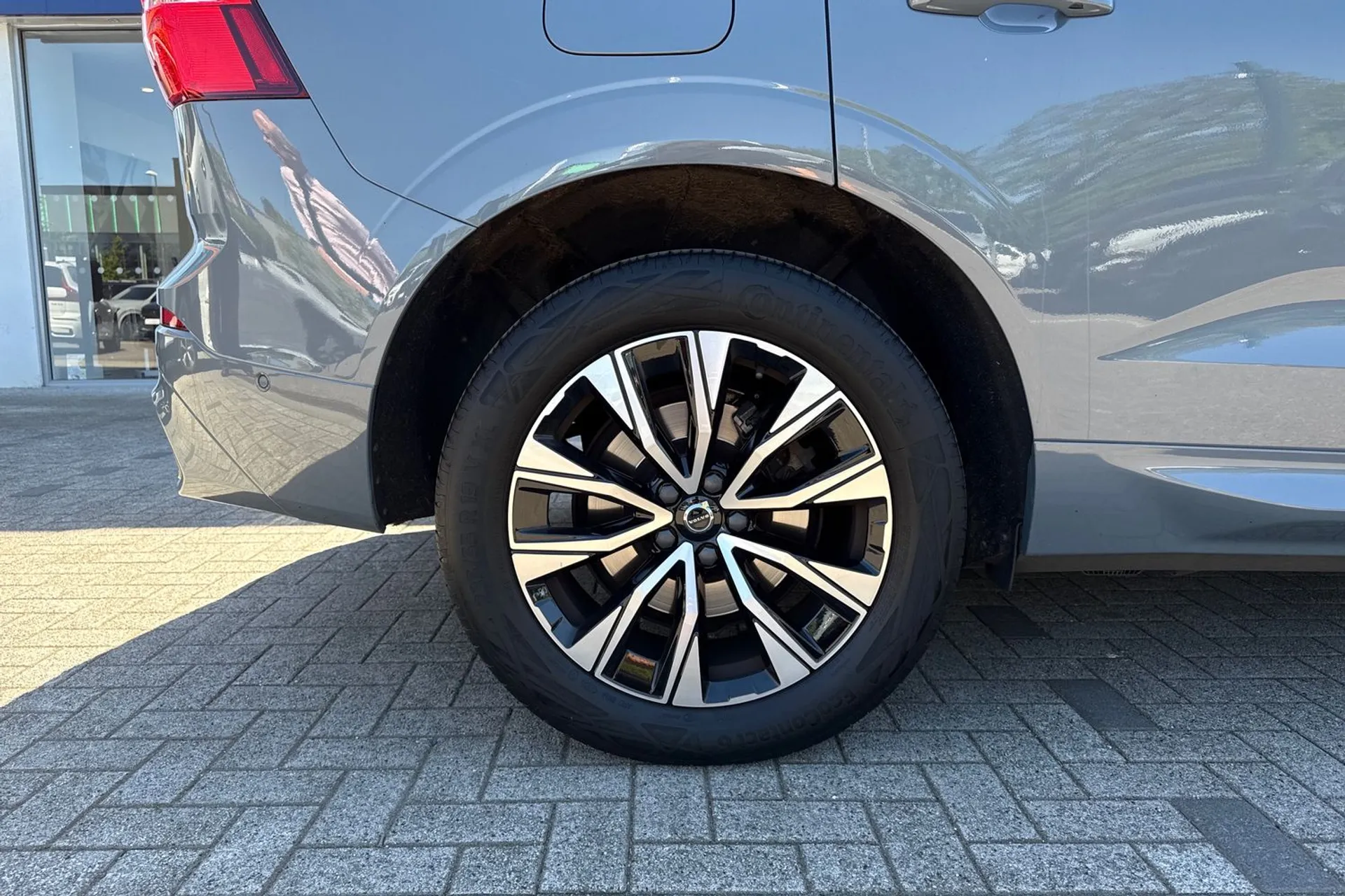 Volvo XC60 thumbnail image number 14
