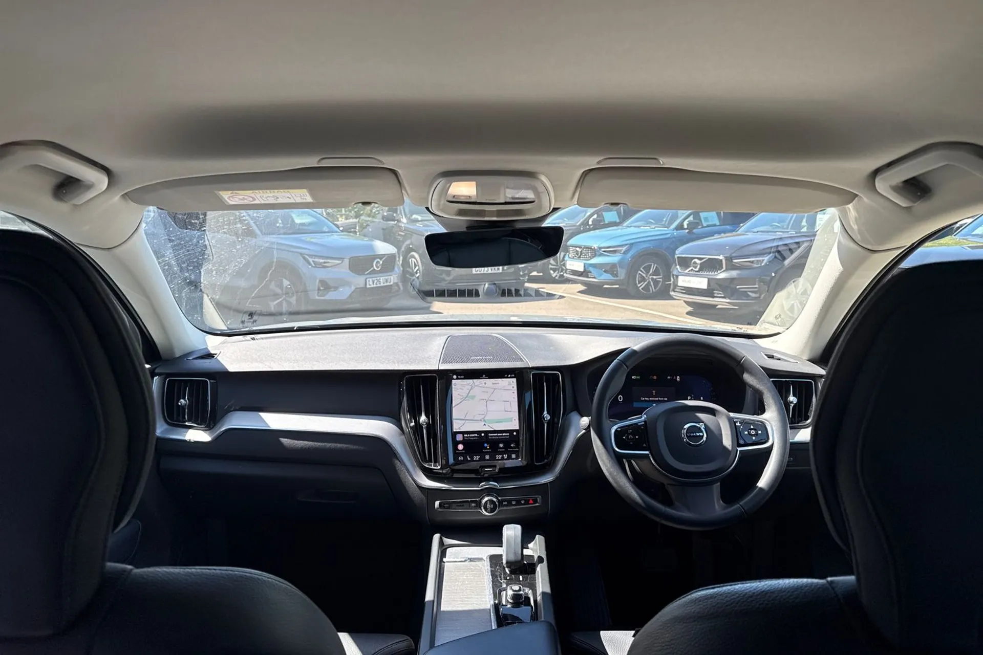 Volvo XC60 thumbnail image number 3