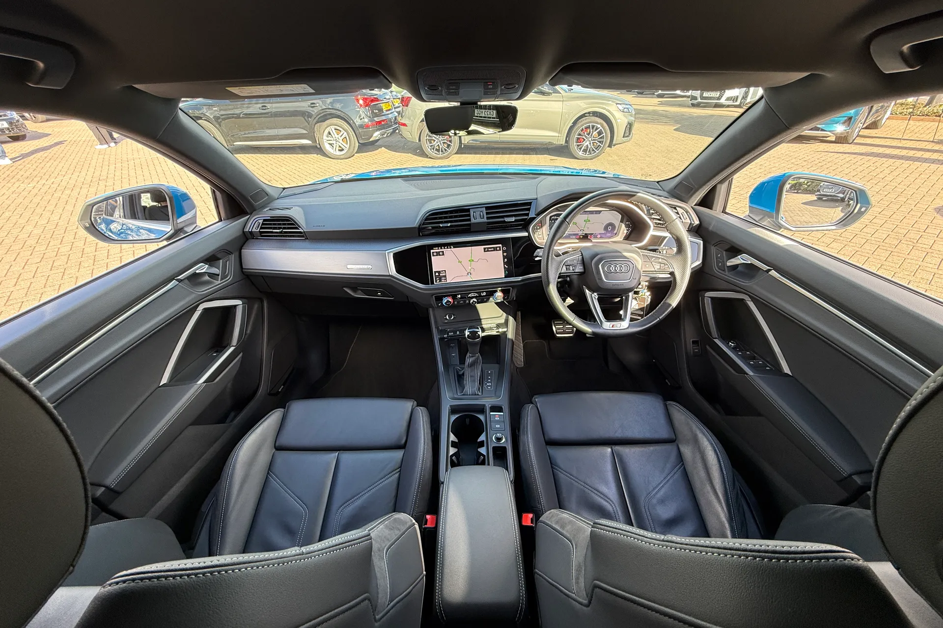 Audi Q3 S LINE 40 TFSI QUATTRO thumbnail image number 3