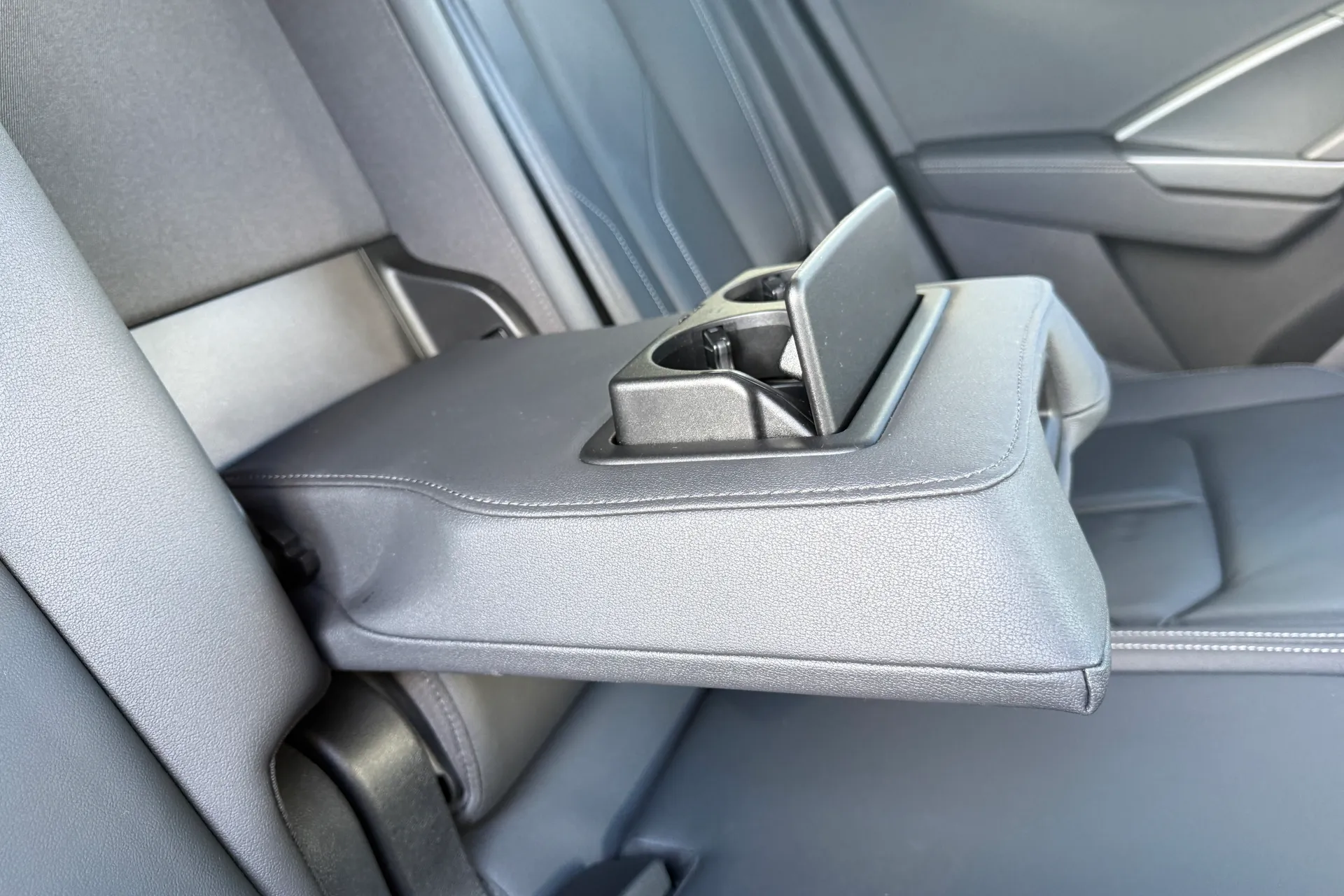 Audi Q3 S LINE 40 TFSI QUATTRO thumbnail image number 46