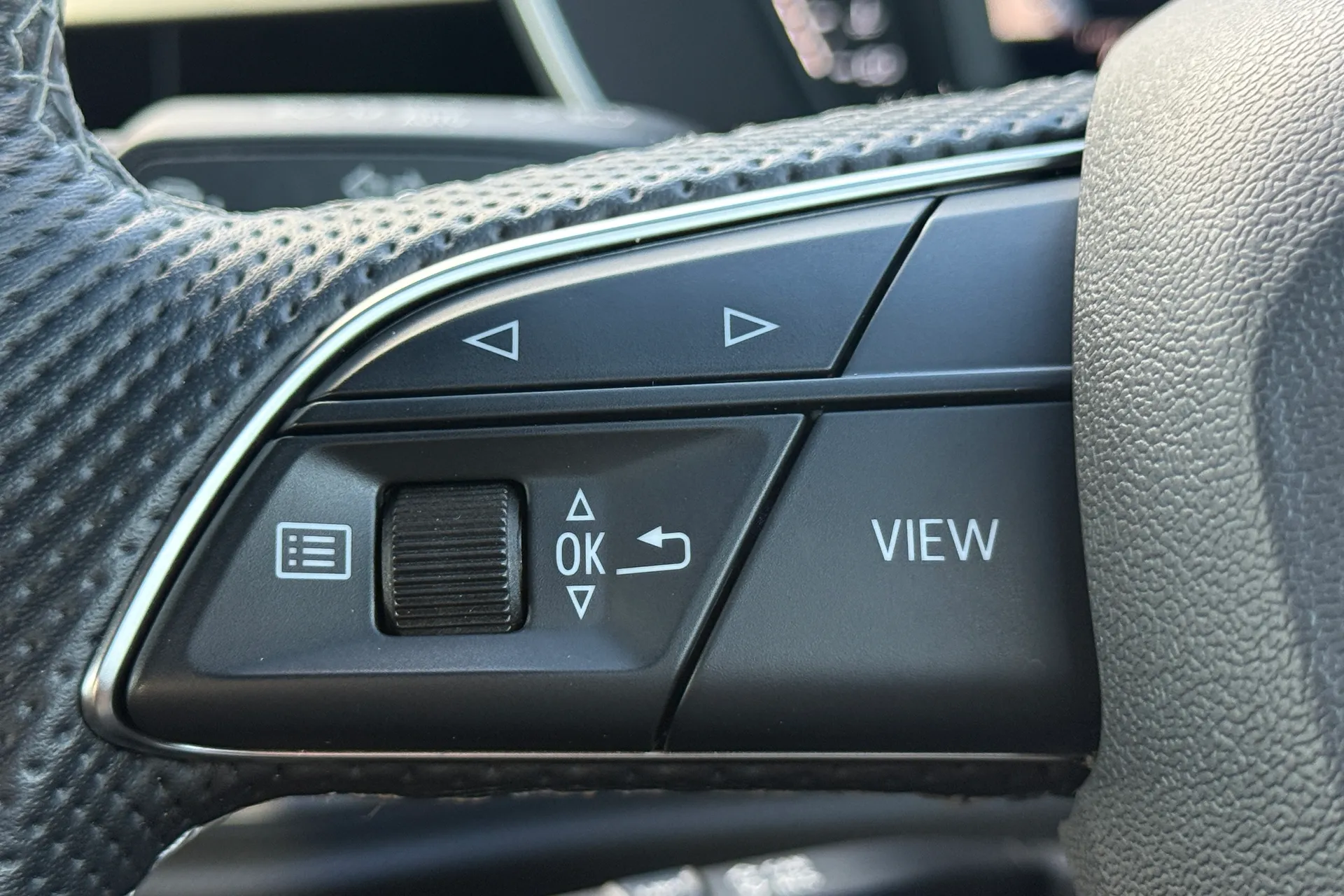 Audi Q3 S LINE 40 TFSI QUATTRO thumbnail image number 20