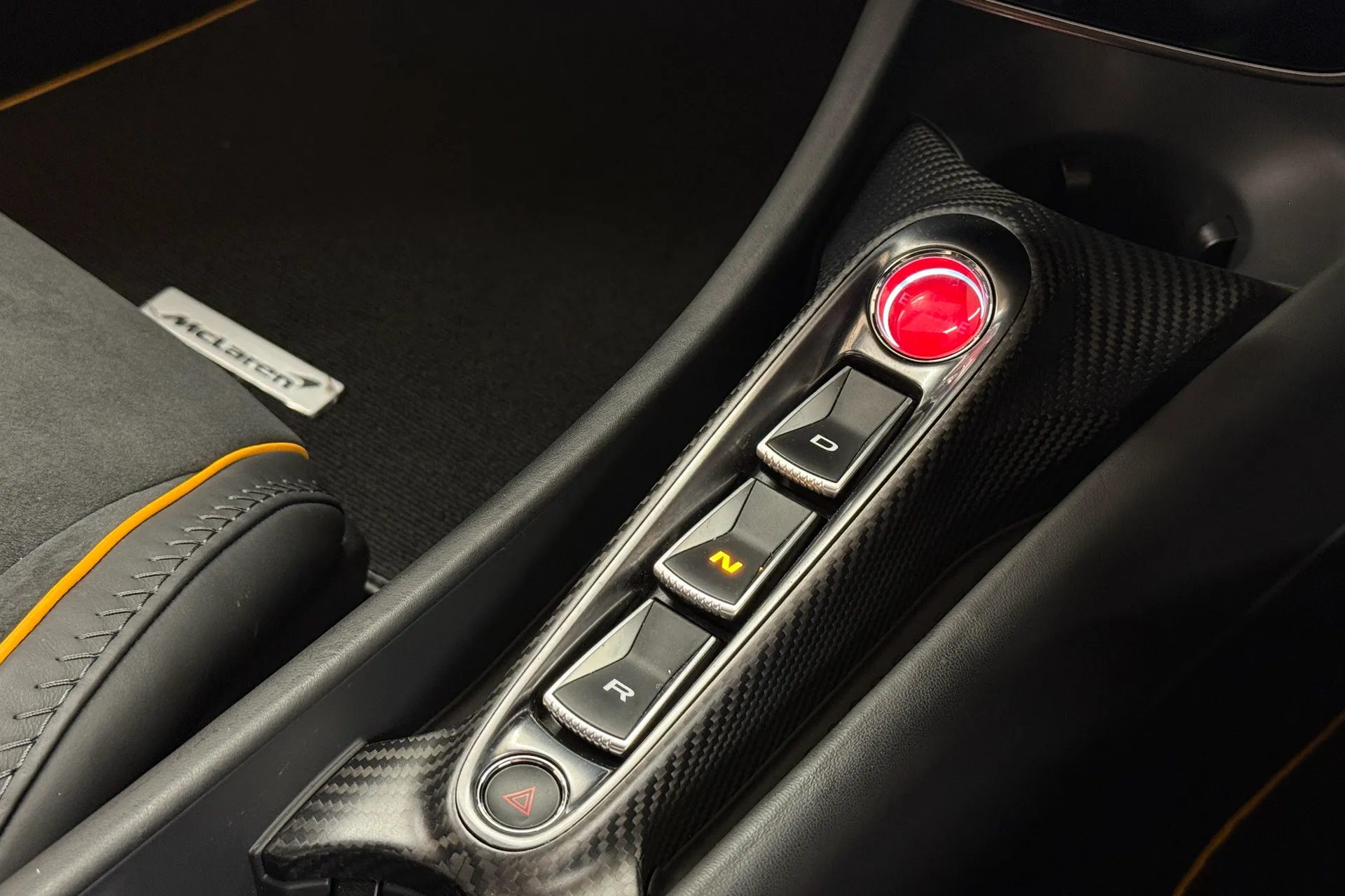 McLaren ARTURA thumbnail image number 14