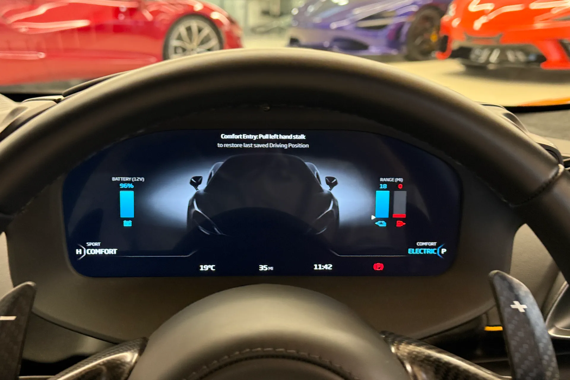 McLaren ARTURA thumbnail image number 17