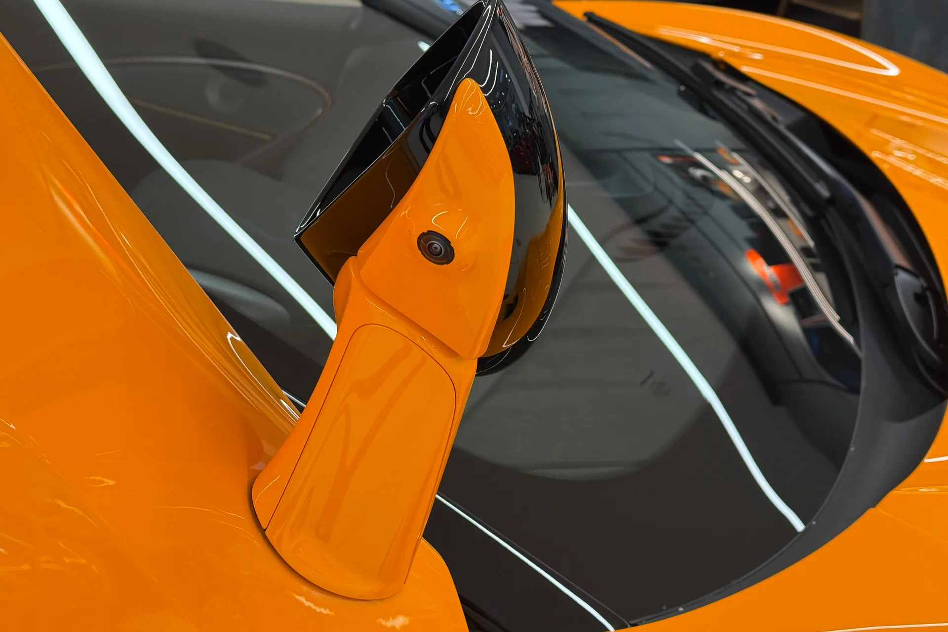 McLaren ARTURA thumbnail image number 11